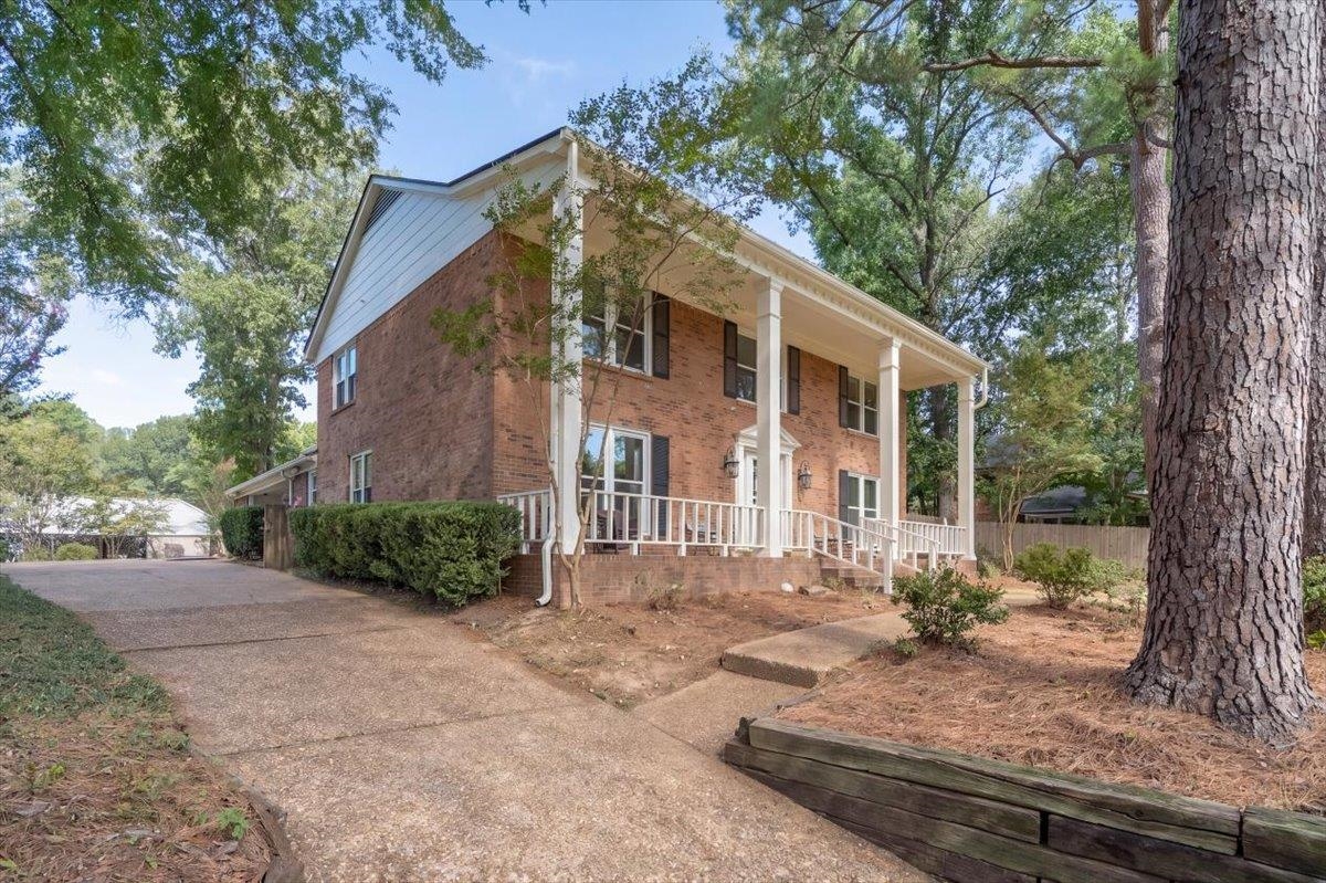 2399 Dogwood Trail Dr Property Photo 5