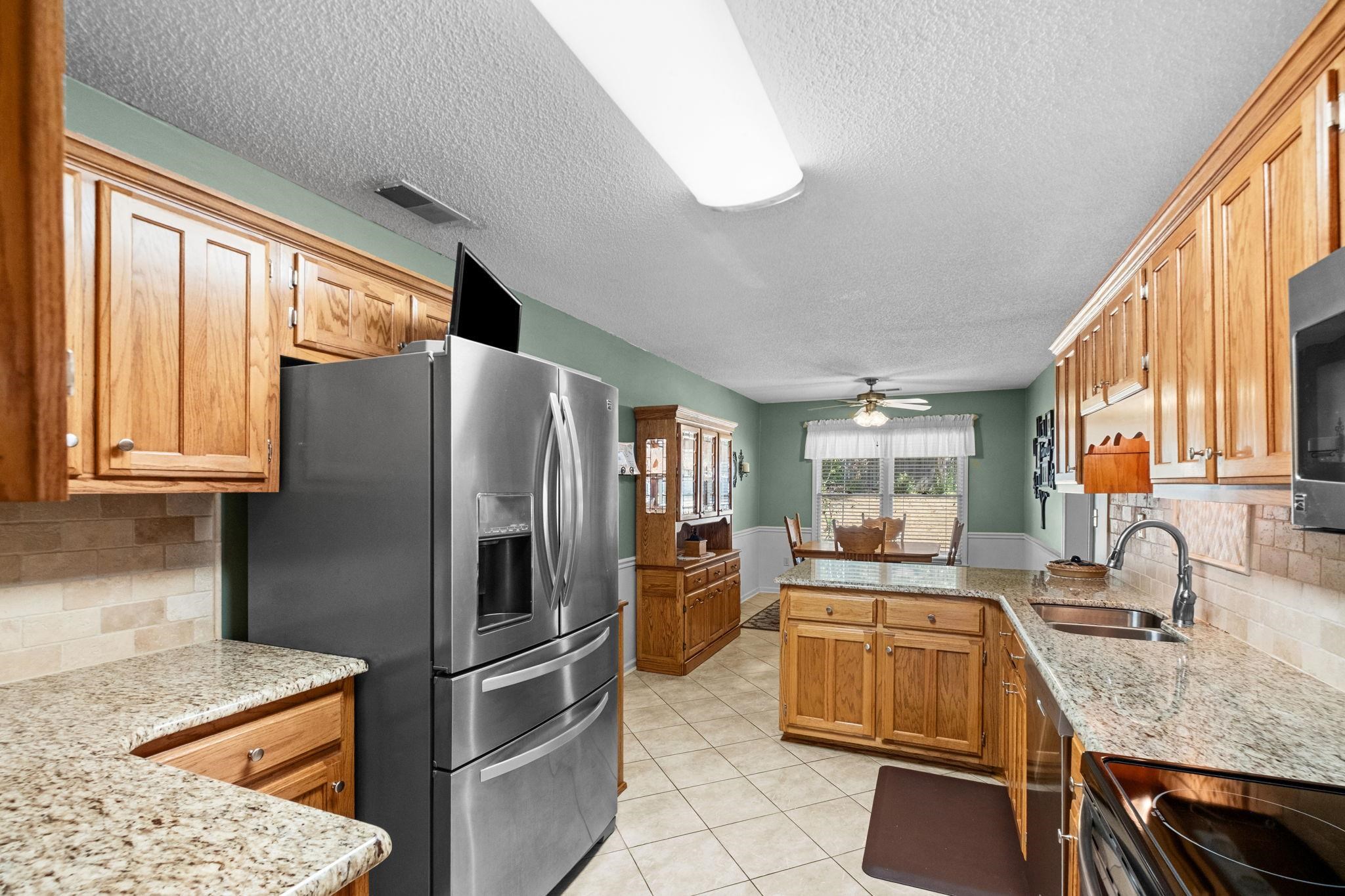 2416 Carrol Ridge Ln Property Photo 2