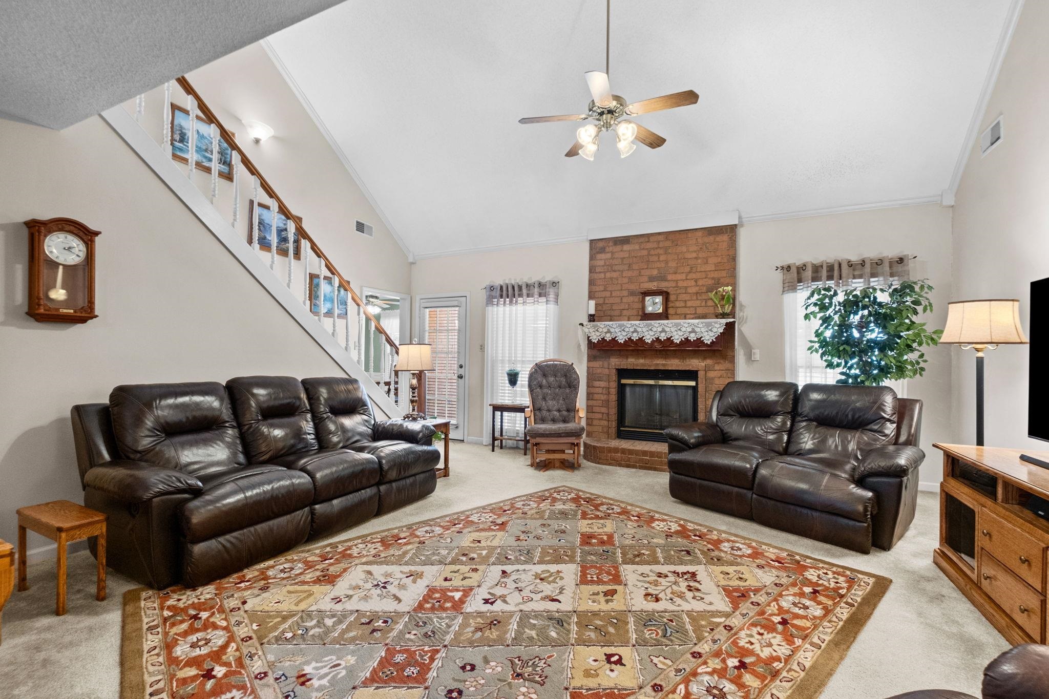 2416 Carrol Ridge Ln Property Photo 4
