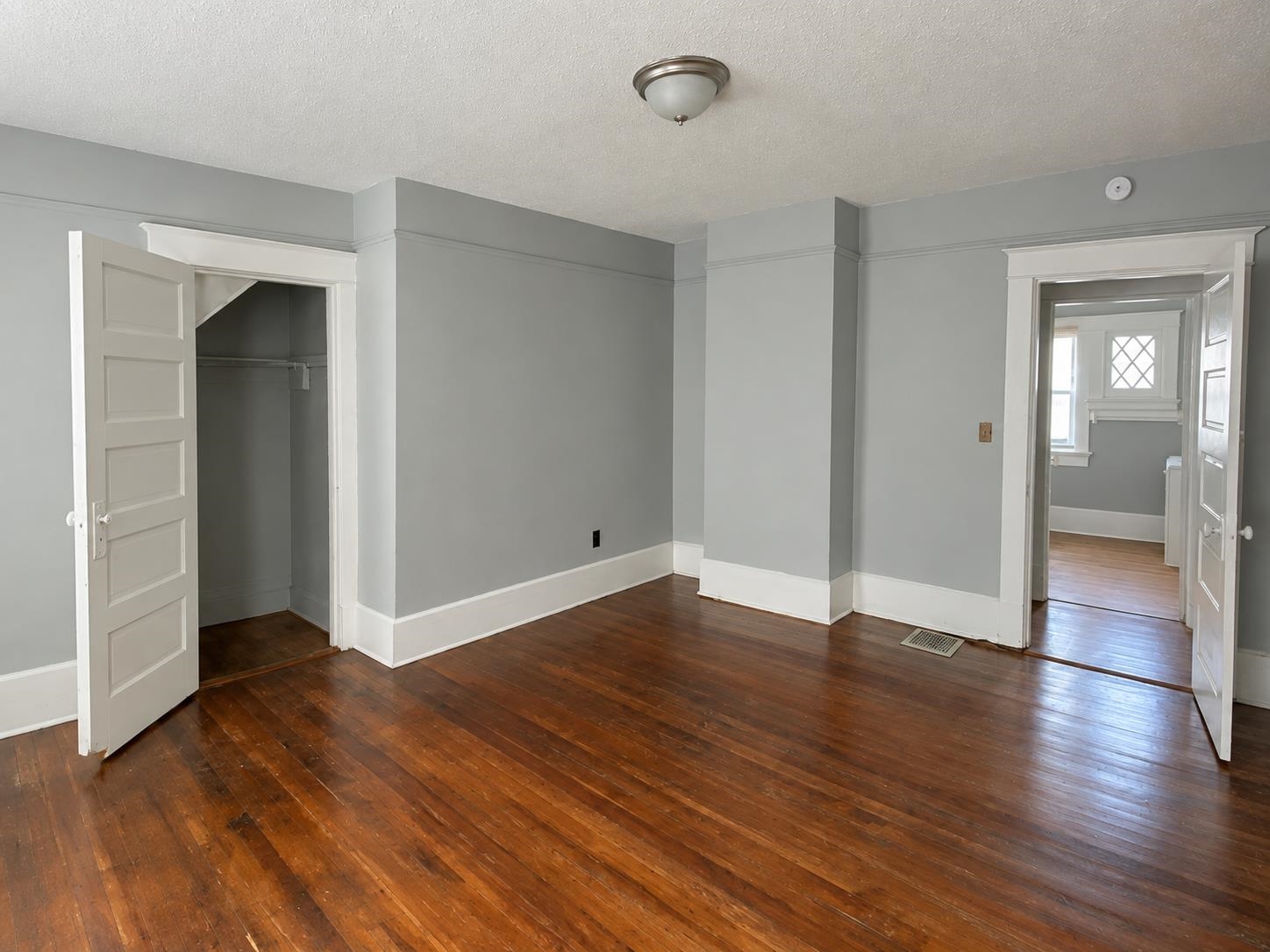 578 Mckinley St Property Photo 11