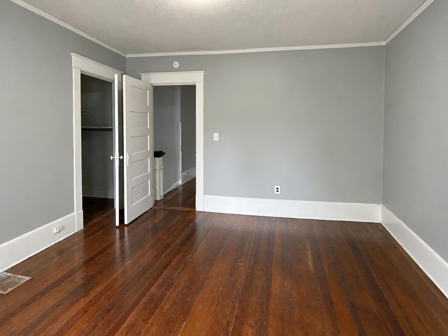 578 Mckinley St Property Photo 13
