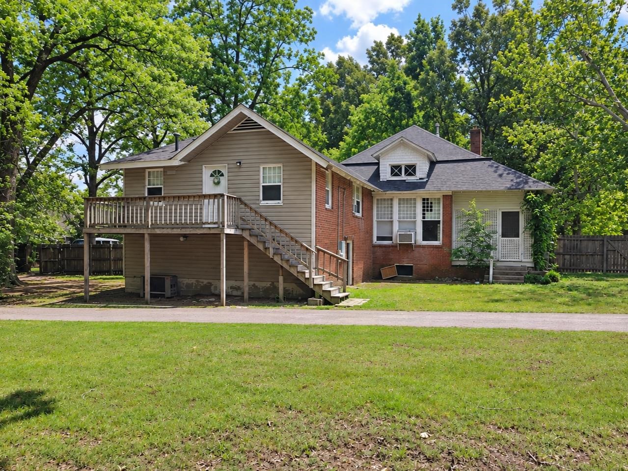 578 Mckinley St Property Photo 18