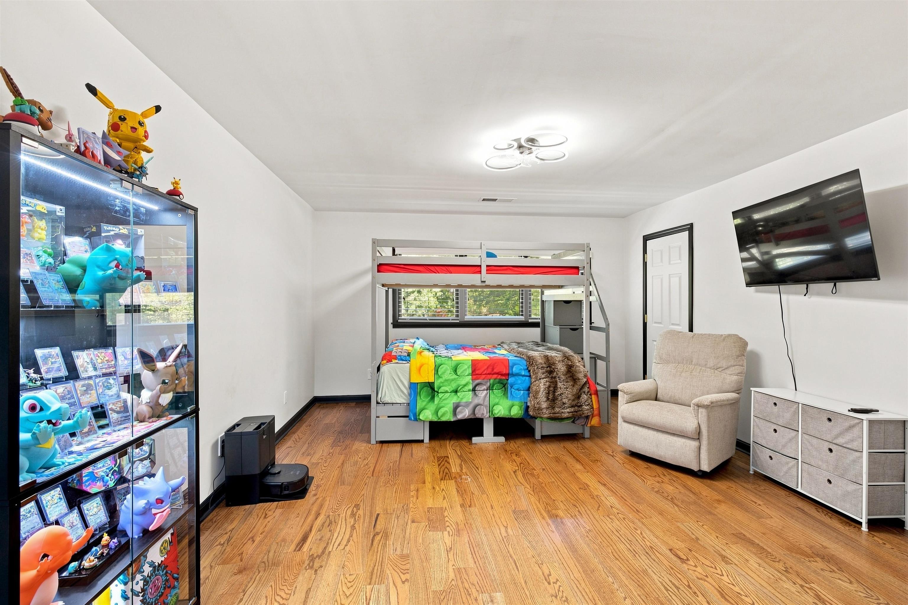 8930 Clair Douwie Cv Property Photo 14