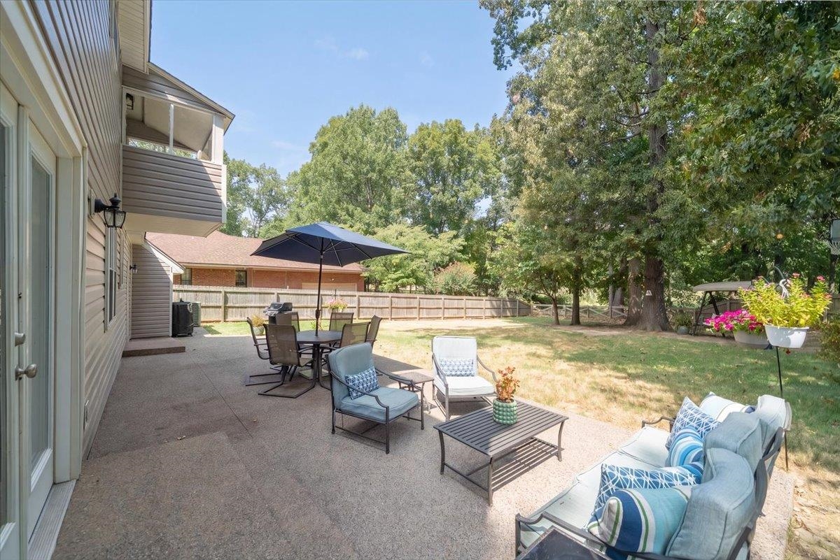 9184 Gainsborough Dr Property Photo 27