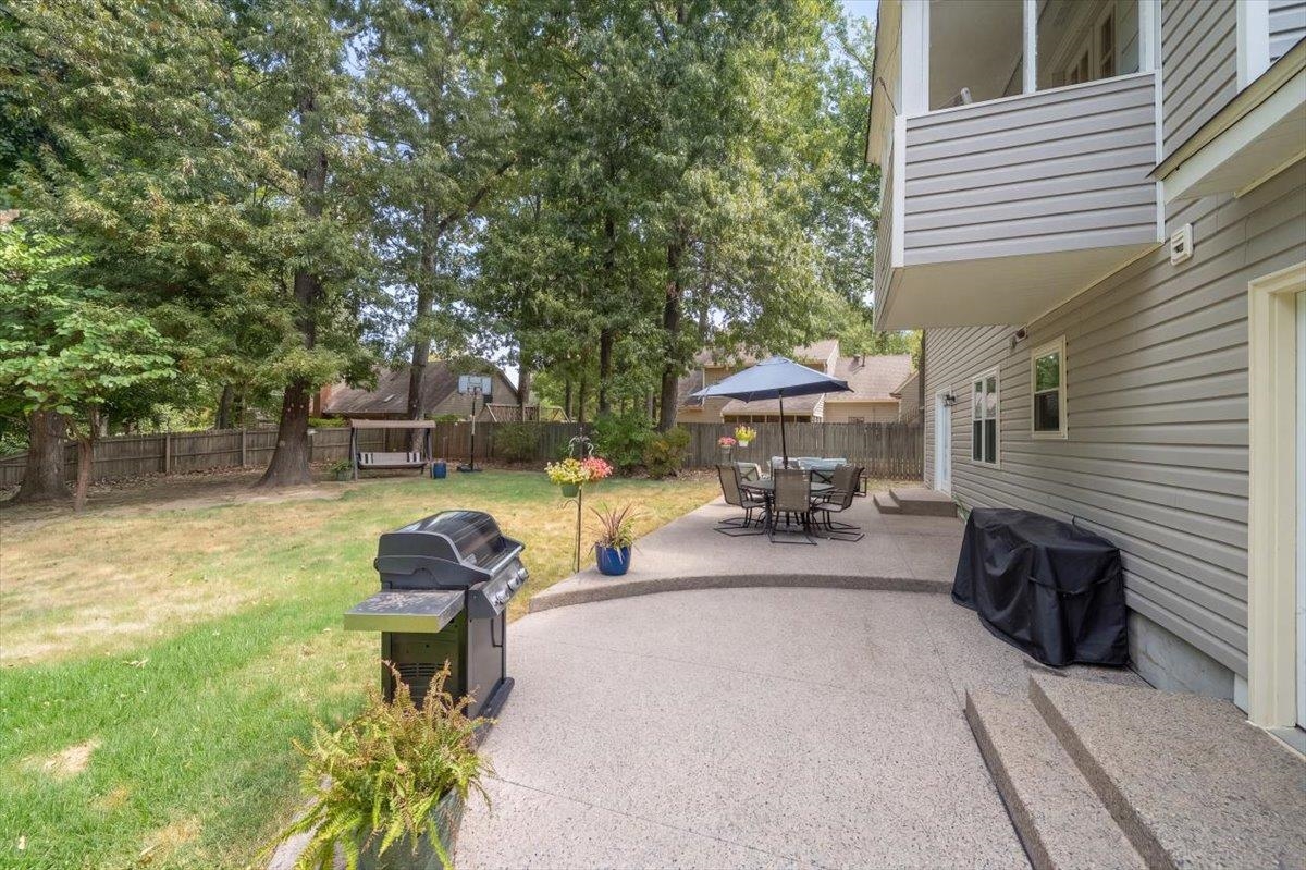9184 Gainsborough Dr Property Photo 29