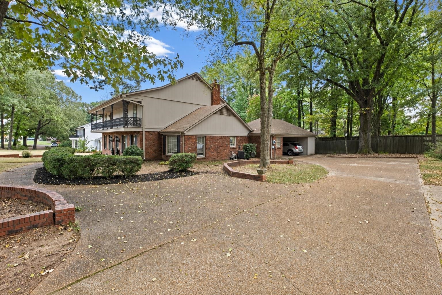 6631 Poplar Pike Property Photo 2