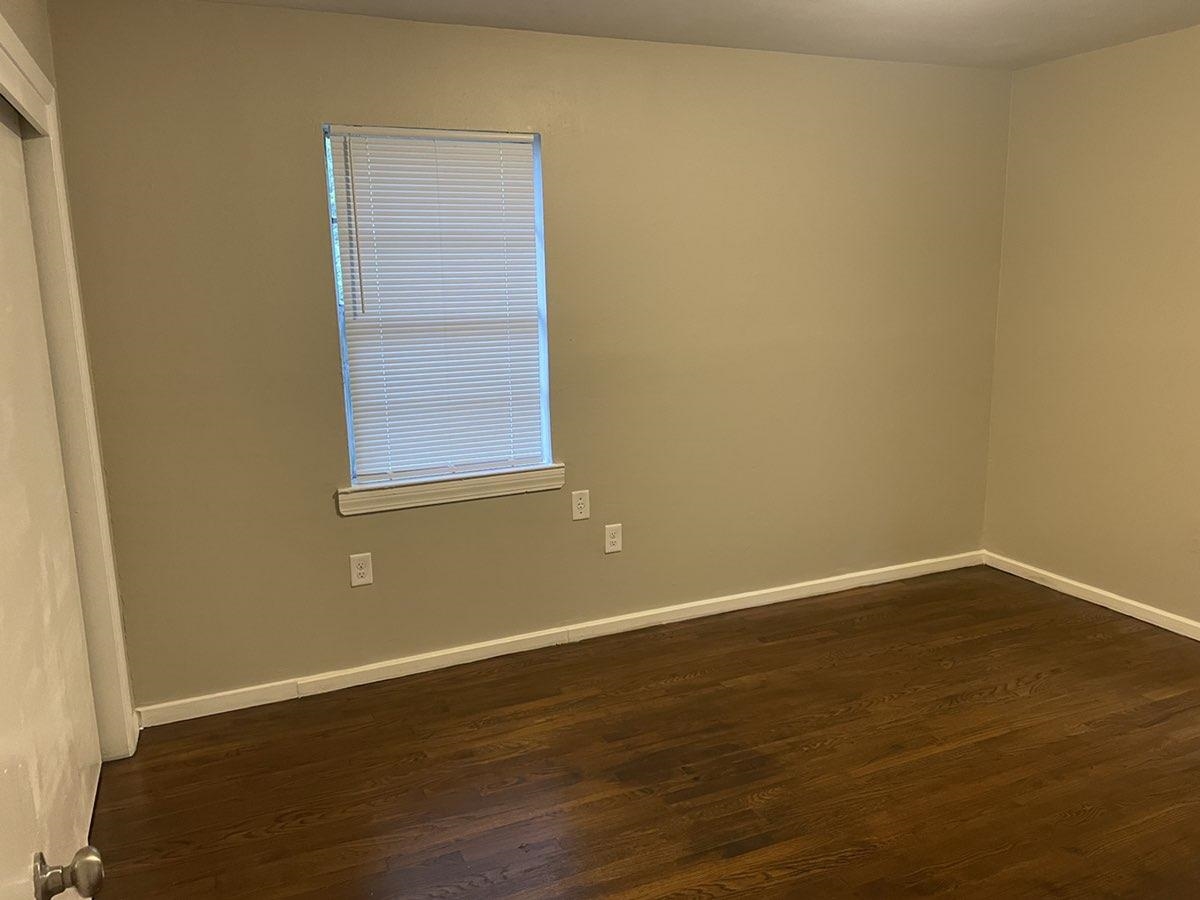 754 Breedlove St Property Photo 7