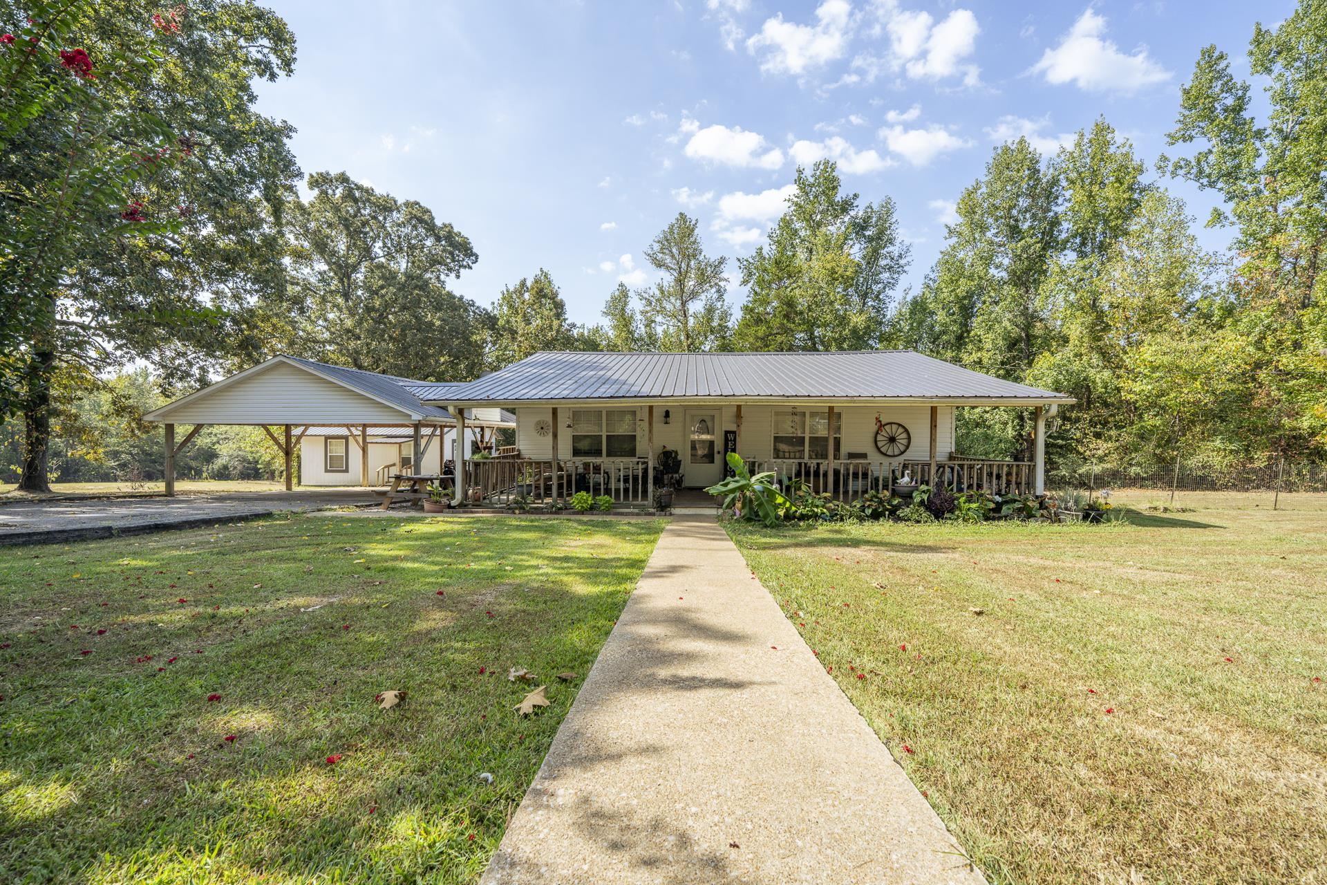 1410 Neely Rd Property Photo 1