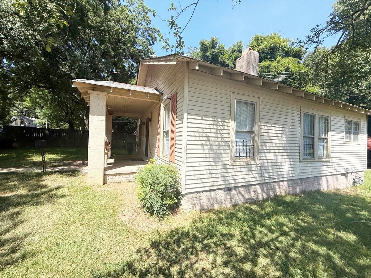 446 Buntyn St Property Photo 17