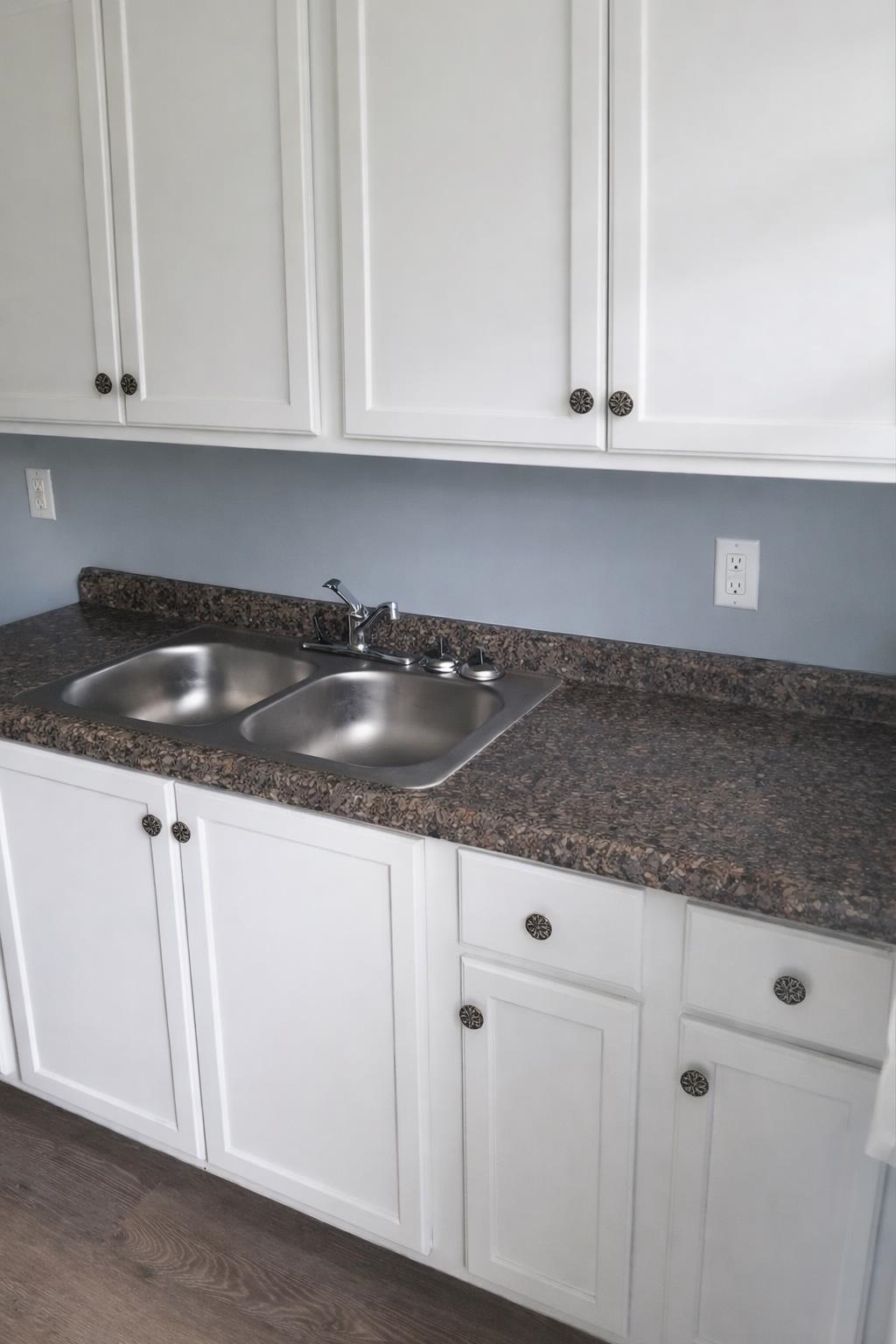 3654 Kearney Ave Property Photo 5