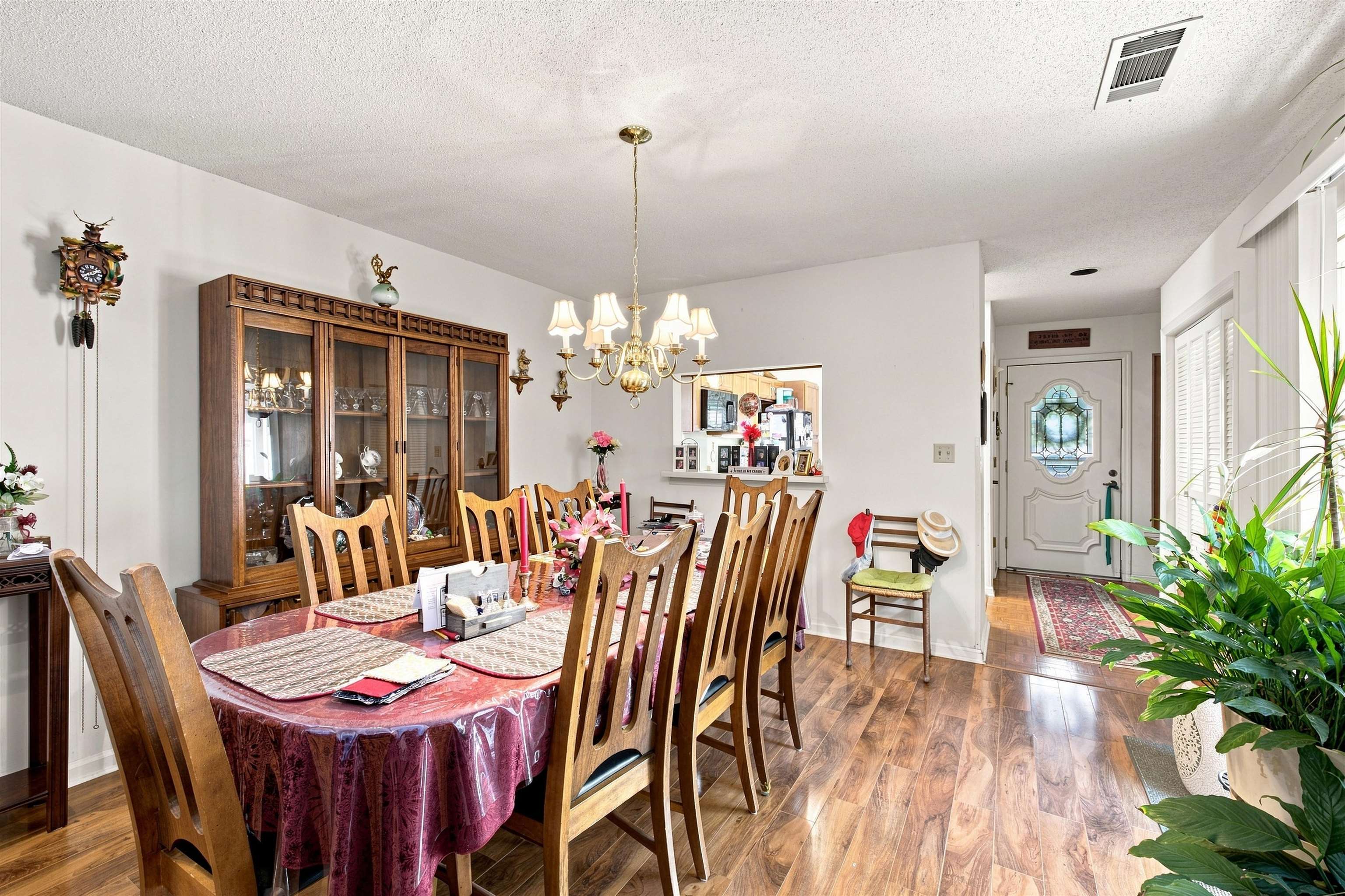 5023 Scheibler Rd E4 Property Photo 6