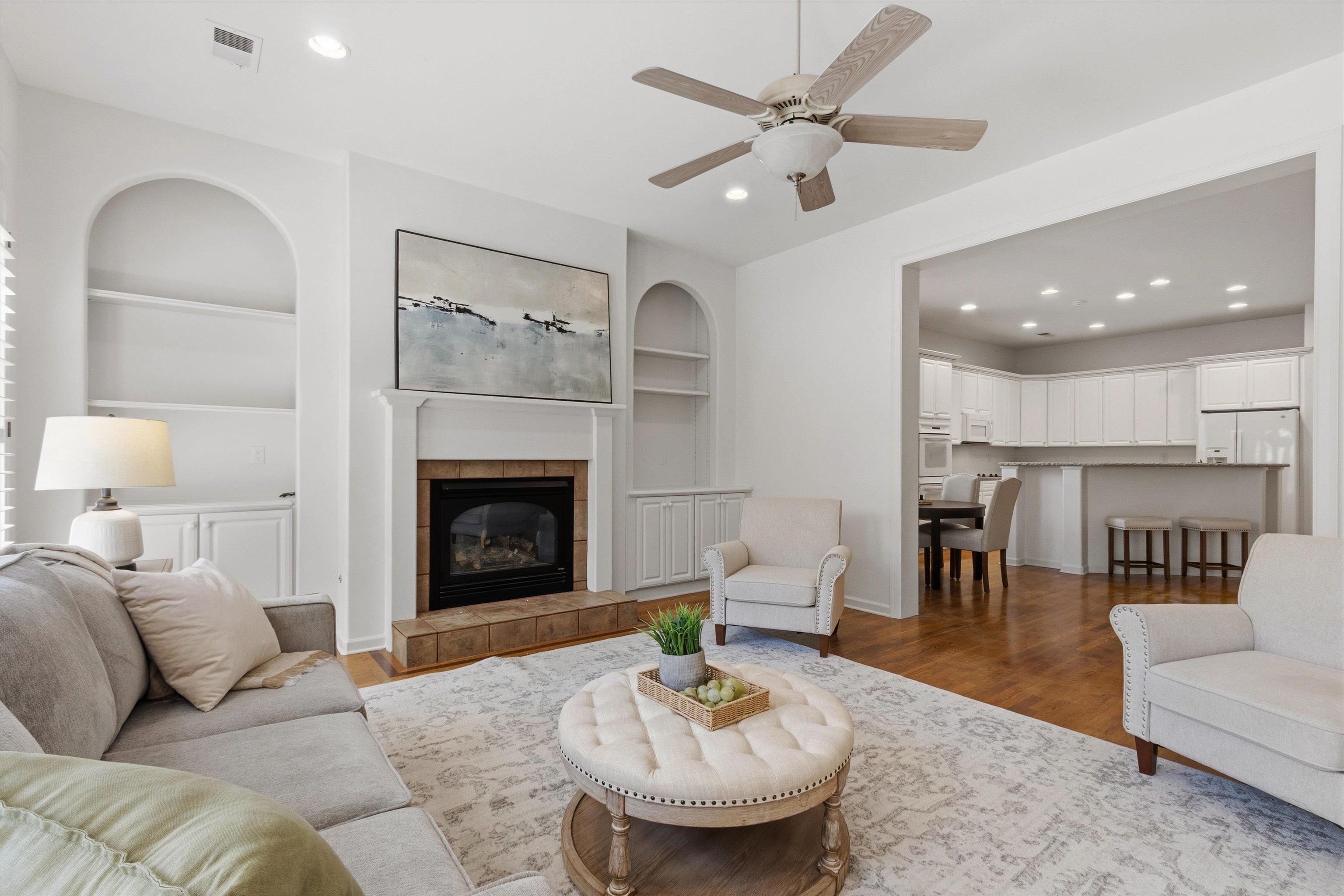 8475 Friarlynch Ln Property Photo 17