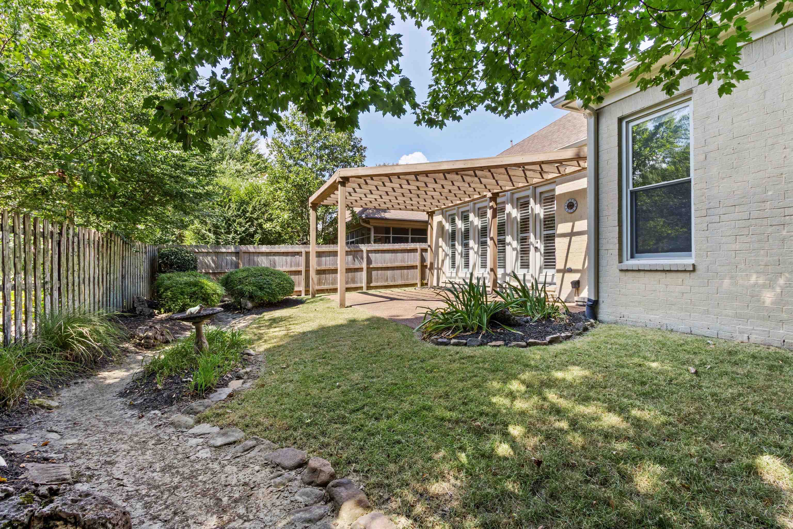 8475 Friarlynch Ln Property Photo 33
