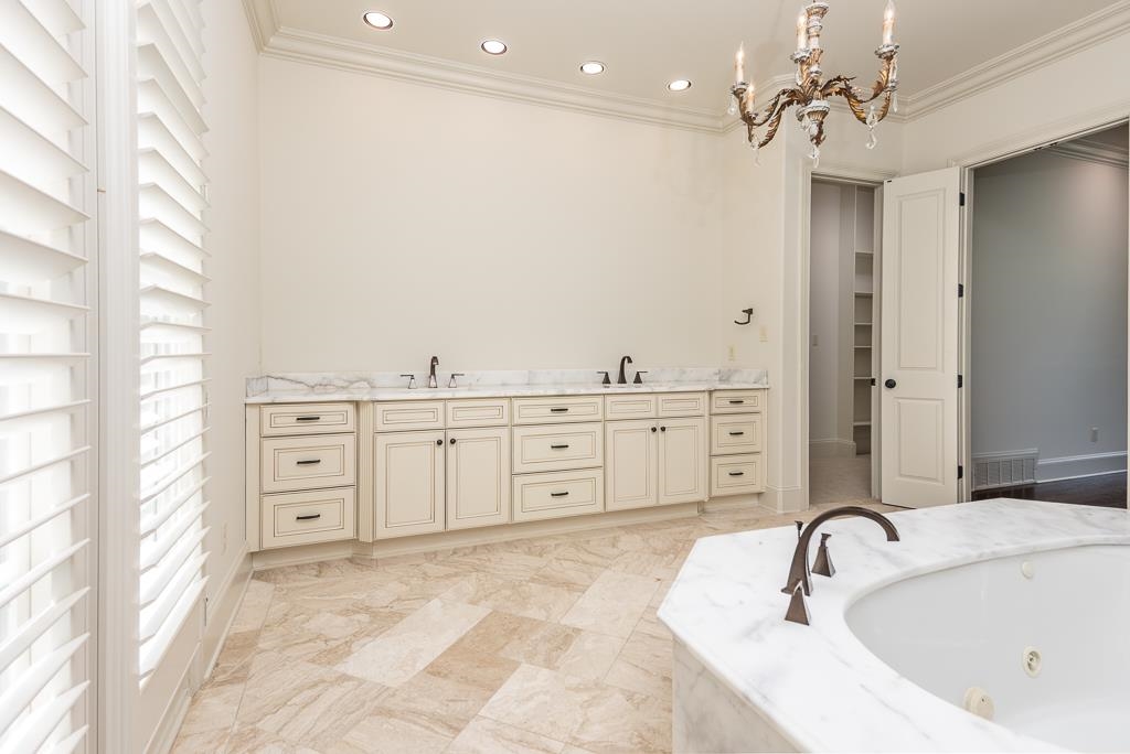 105 Loyde Ln Property Photo 13
