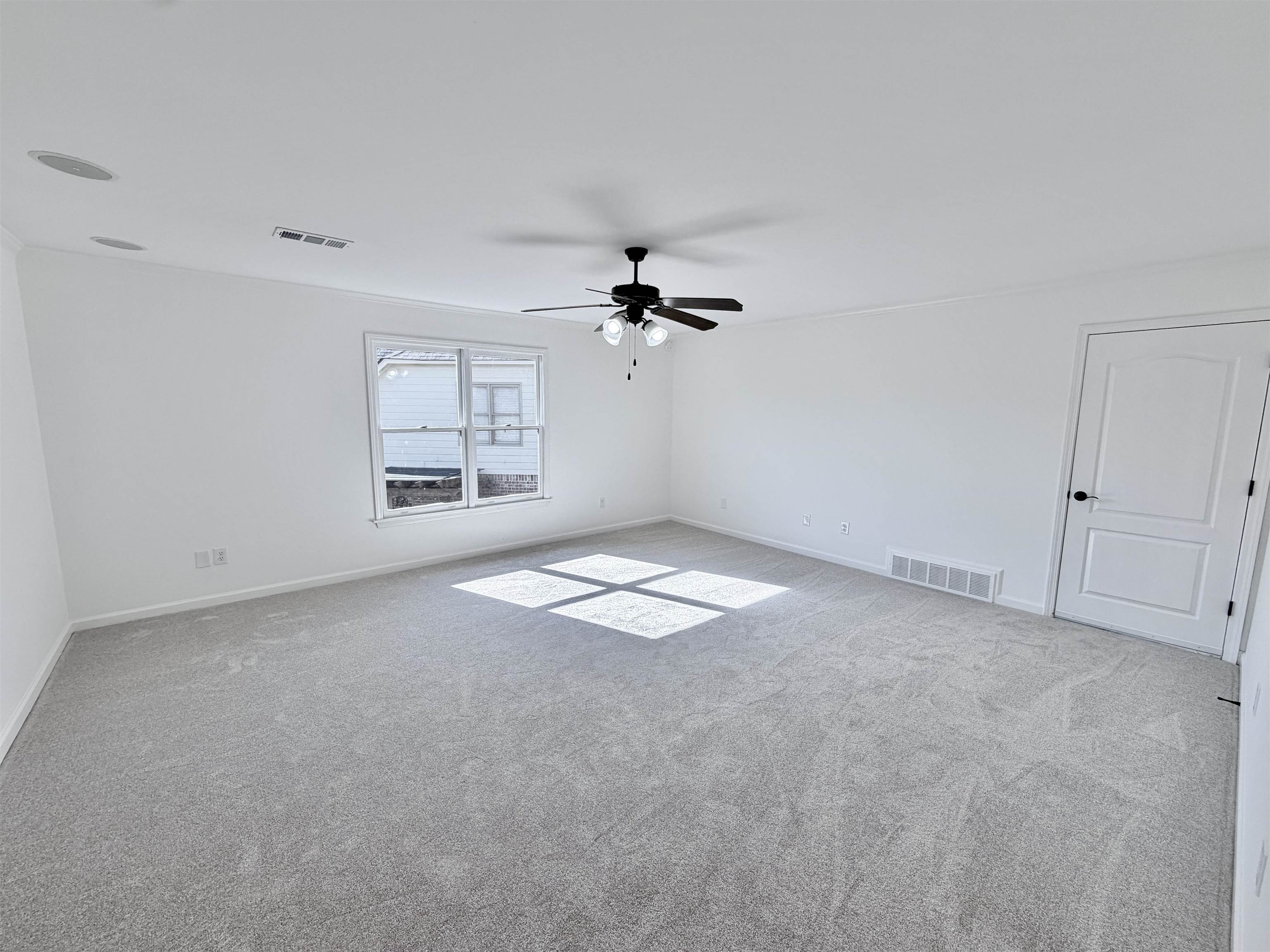 1886 Wycliffe Blvd Property Photo 28