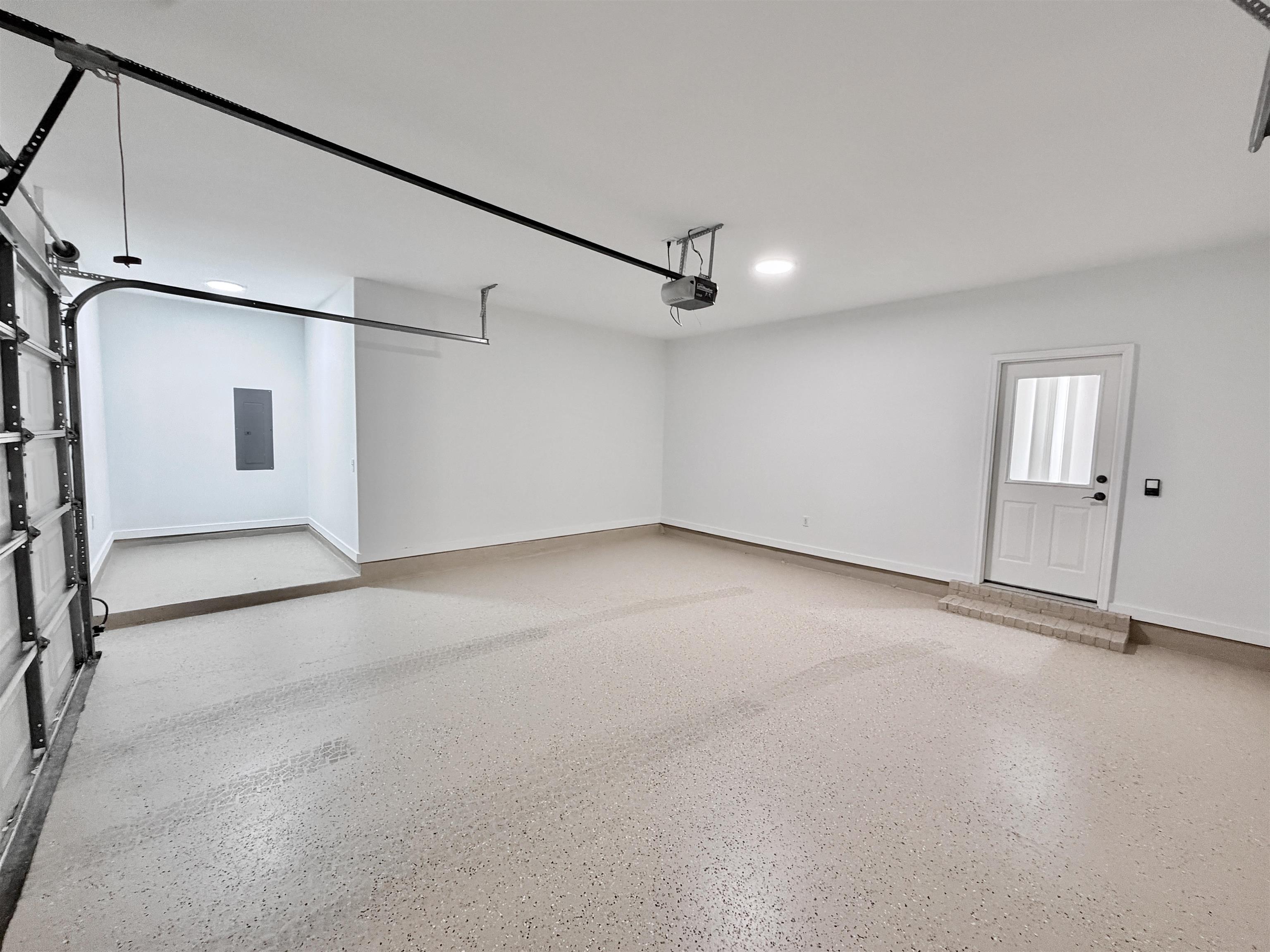1886 Wycliffe Blvd Property Photo 33