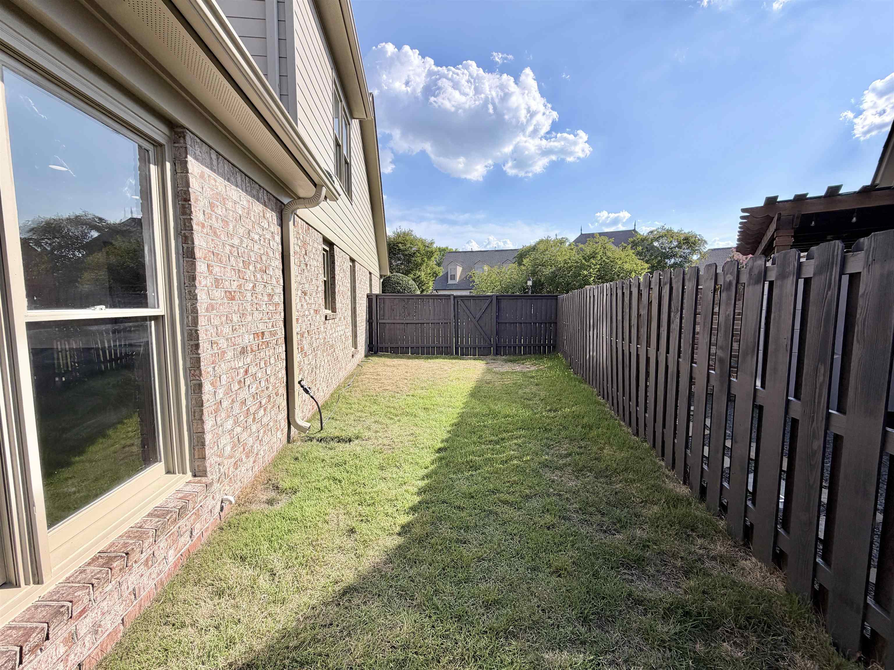 1886 Wycliffe Blvd Property Photo 35