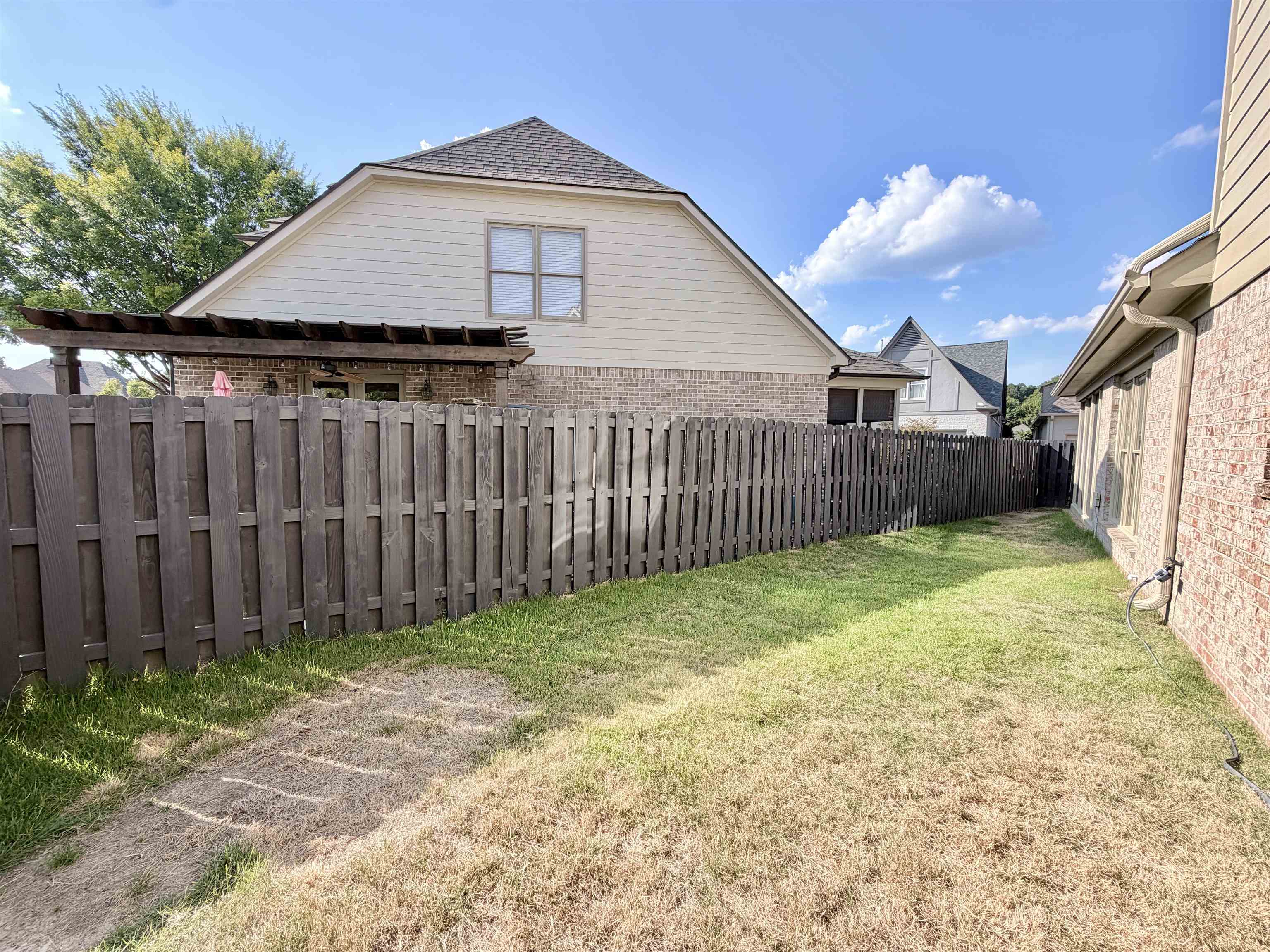 1886 Wycliffe Blvd Property Photo 36