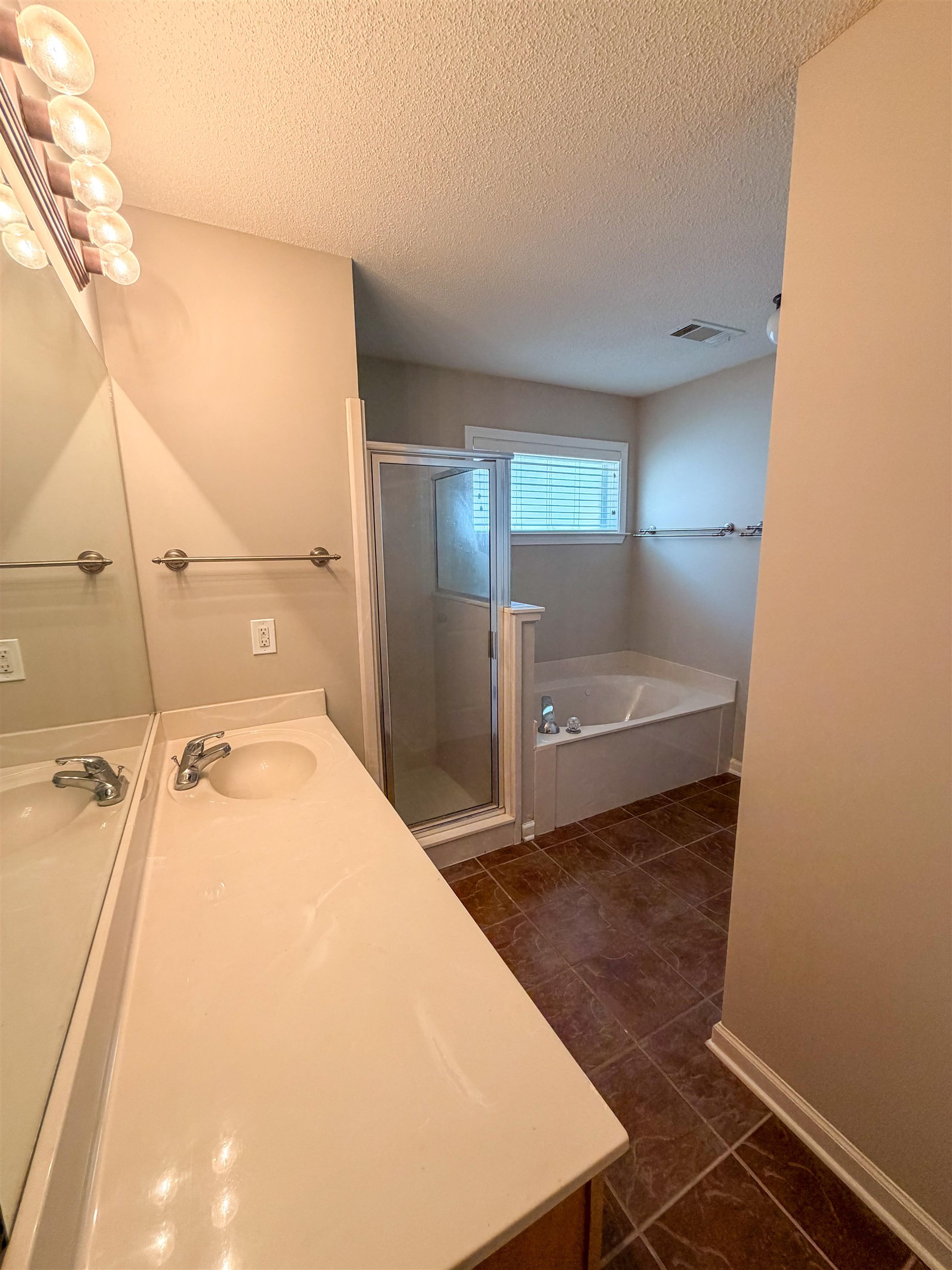10228 Morning Hill Dr Property Photo 5