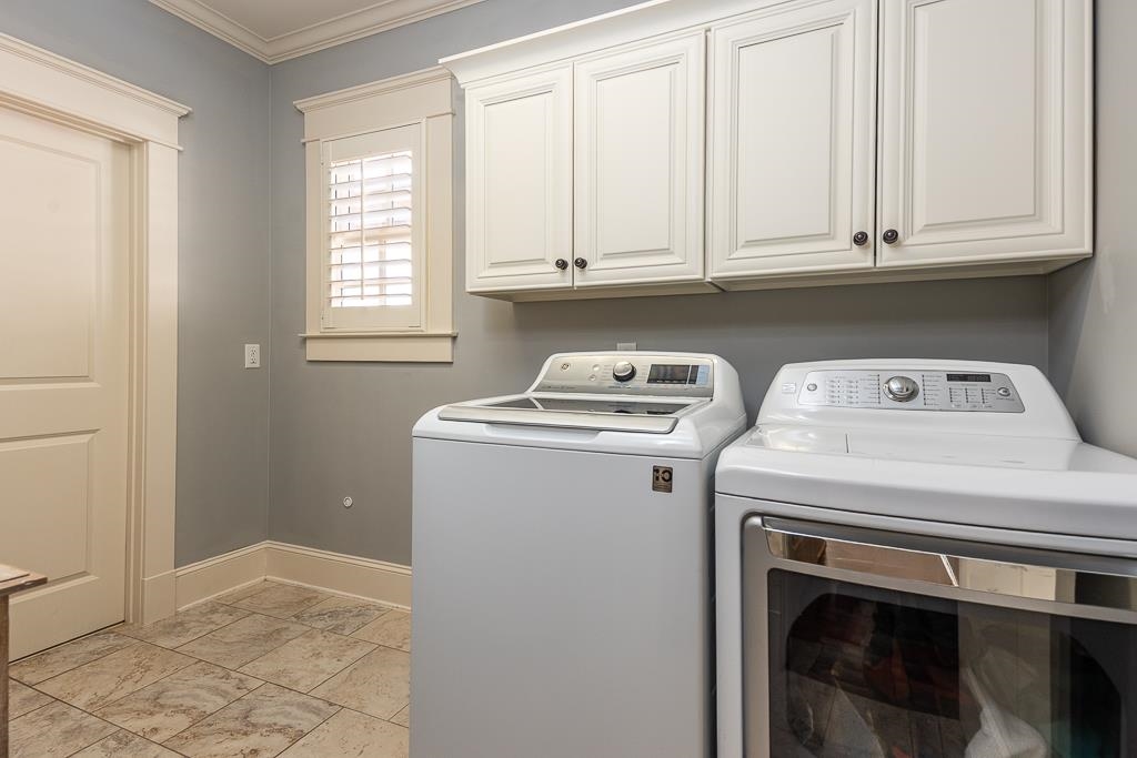 1905 Enclave Hollow Ln E Property Photo 19