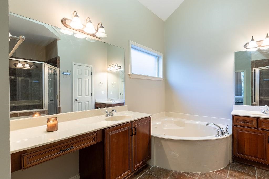 9960 Oban Dr Property Photo 15
