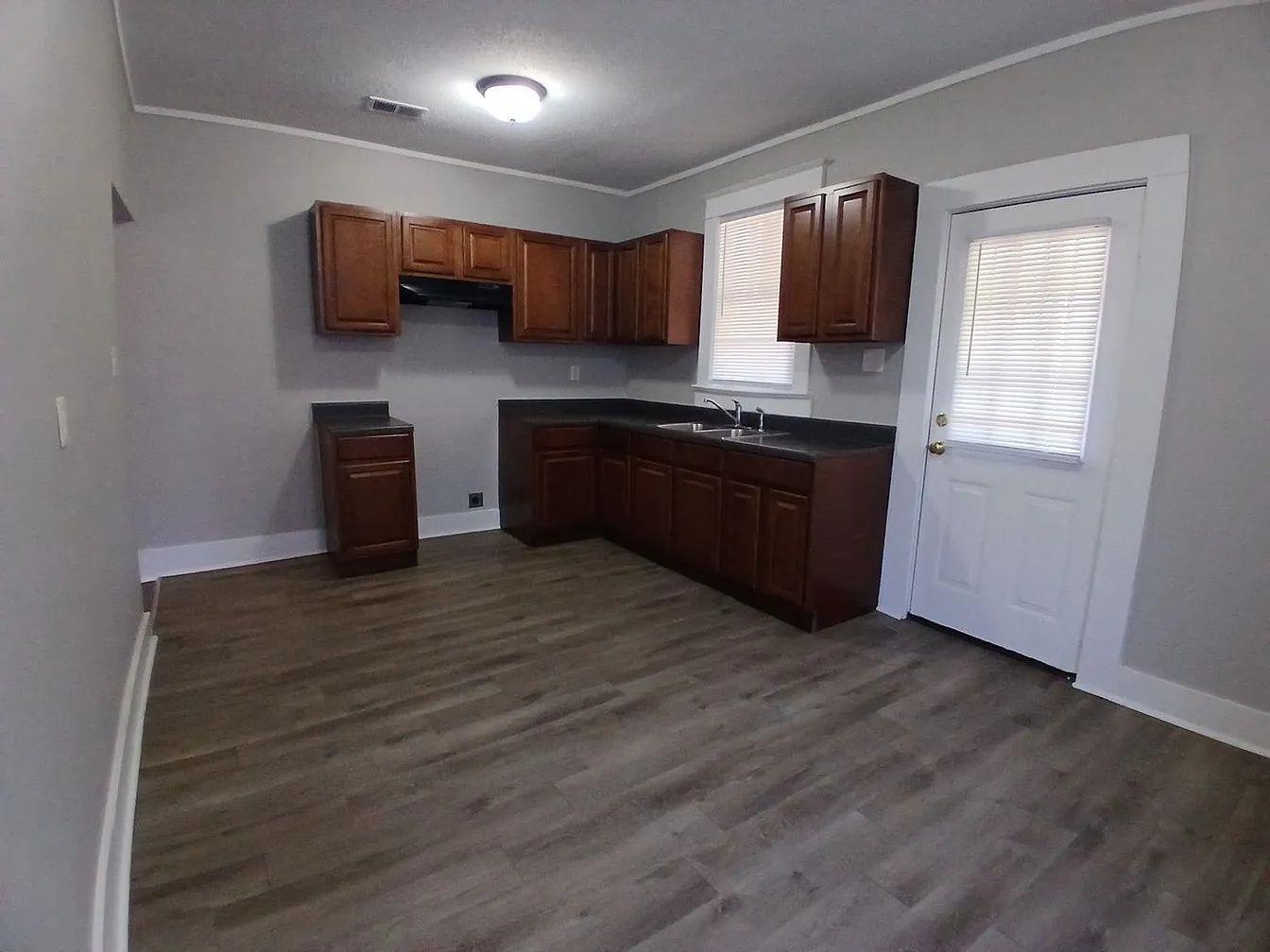 3219 Choctaw Ave Property Photo 3