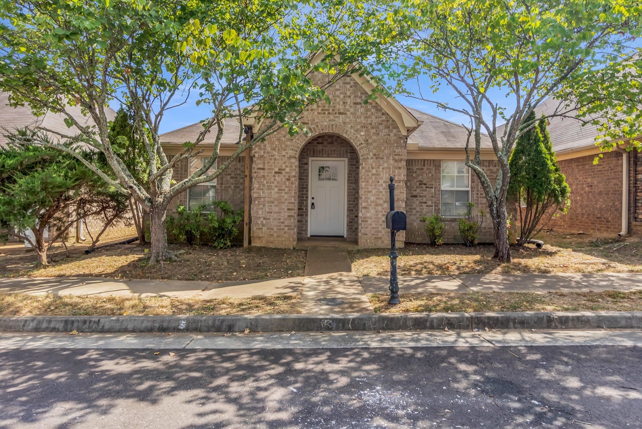 10201 Evening Hill Dr Property Photo 2