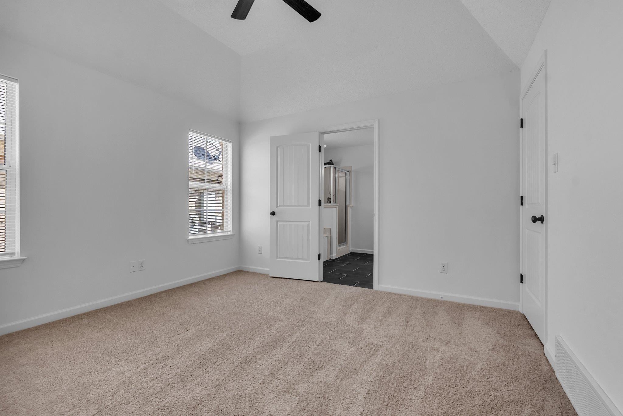 10201 Evening Hill Dr Property Photo 17