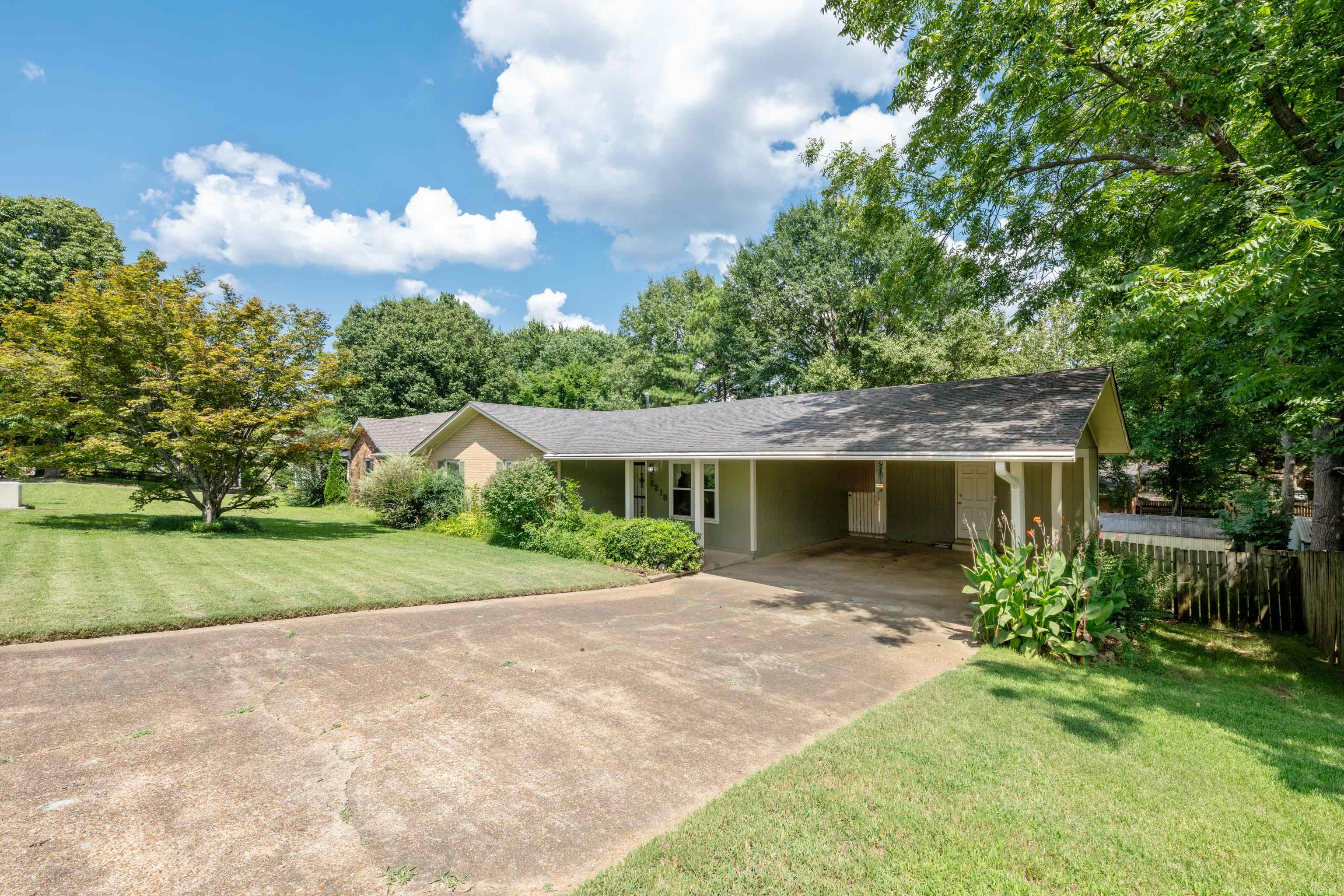 3218 Sycamore View Dr Property Photo 3
