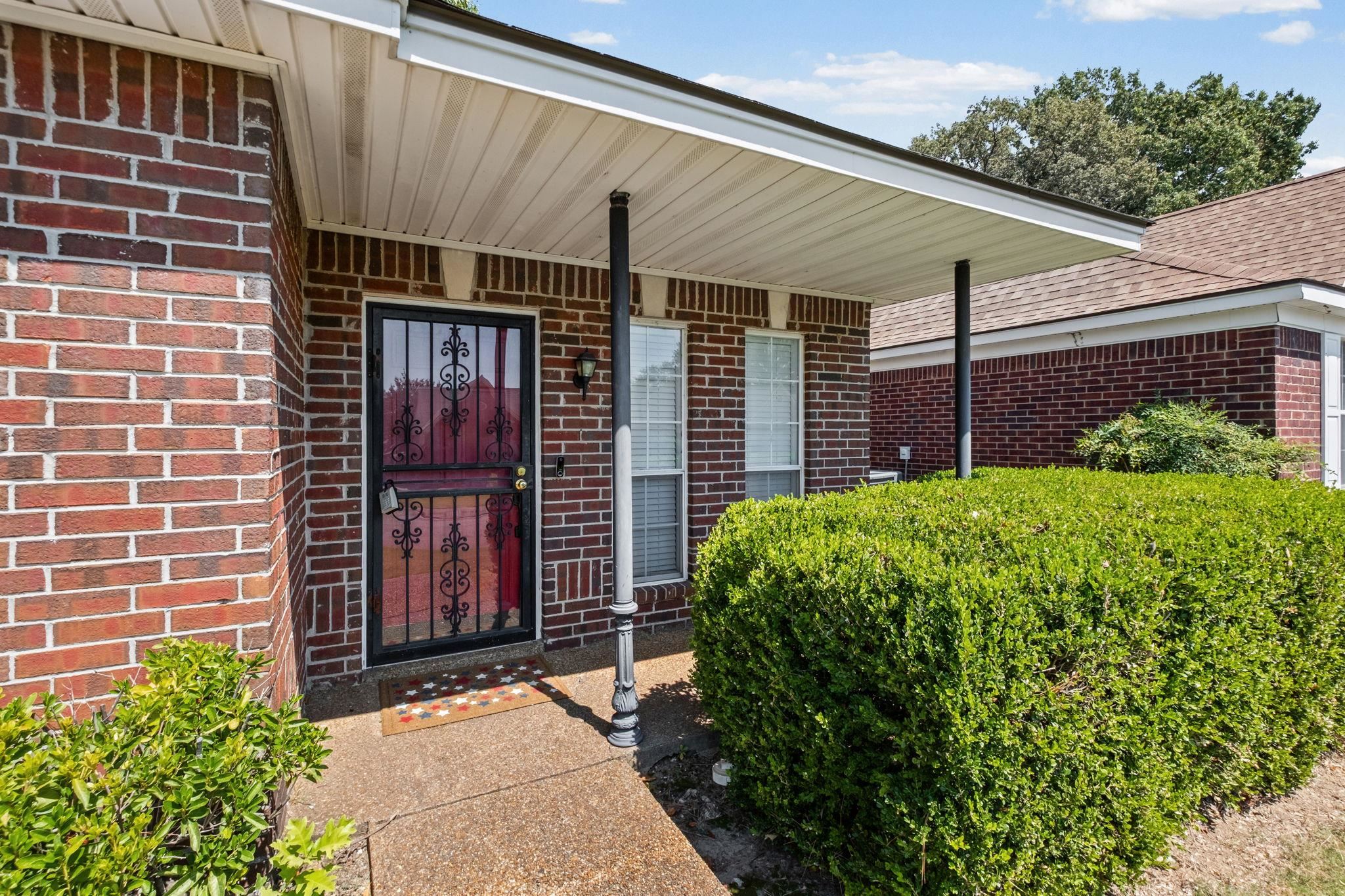 8130 Timber Knoll Ln Property Photo 4