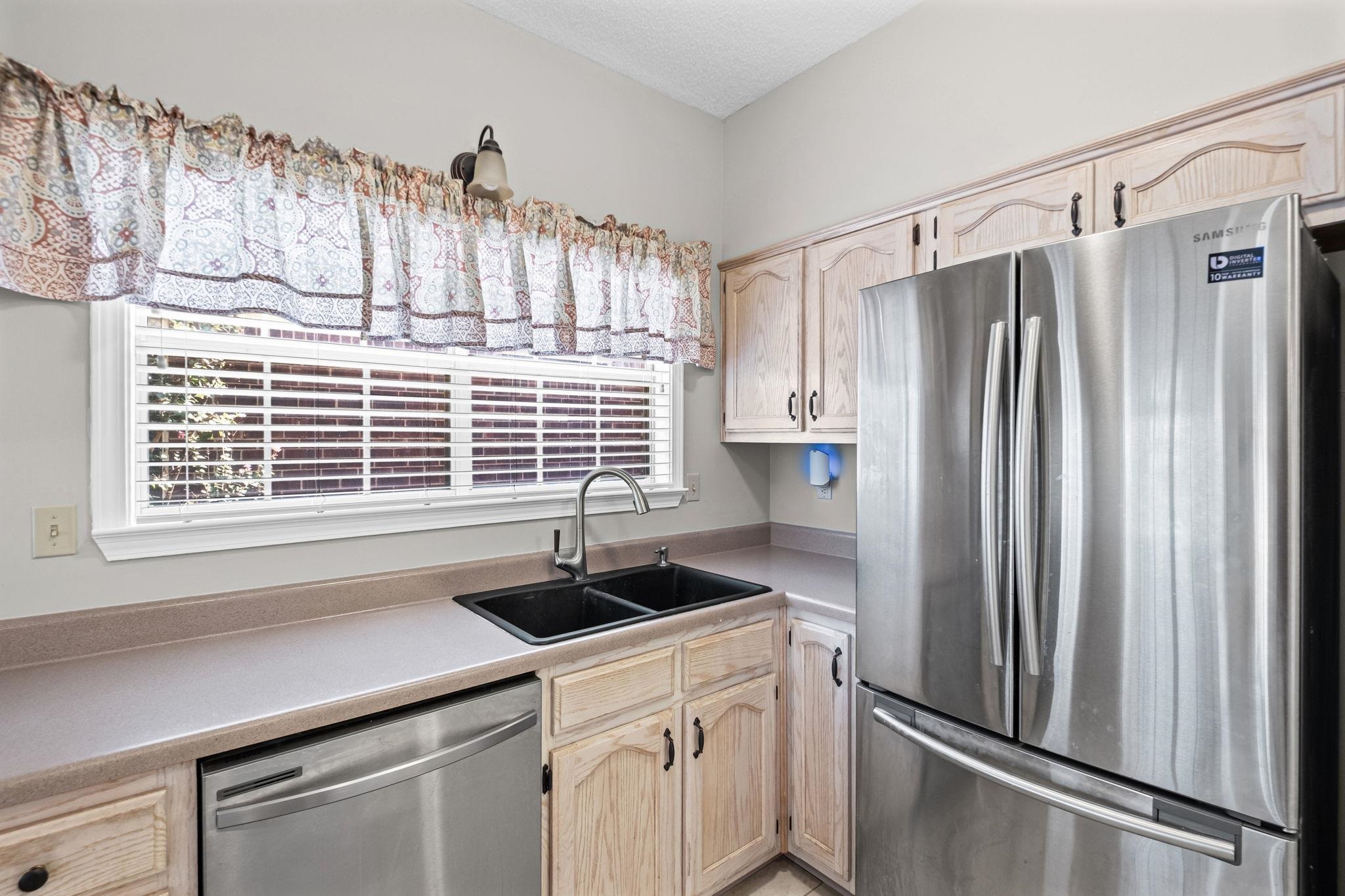8130 Timber Knoll Ln Property Photo 10