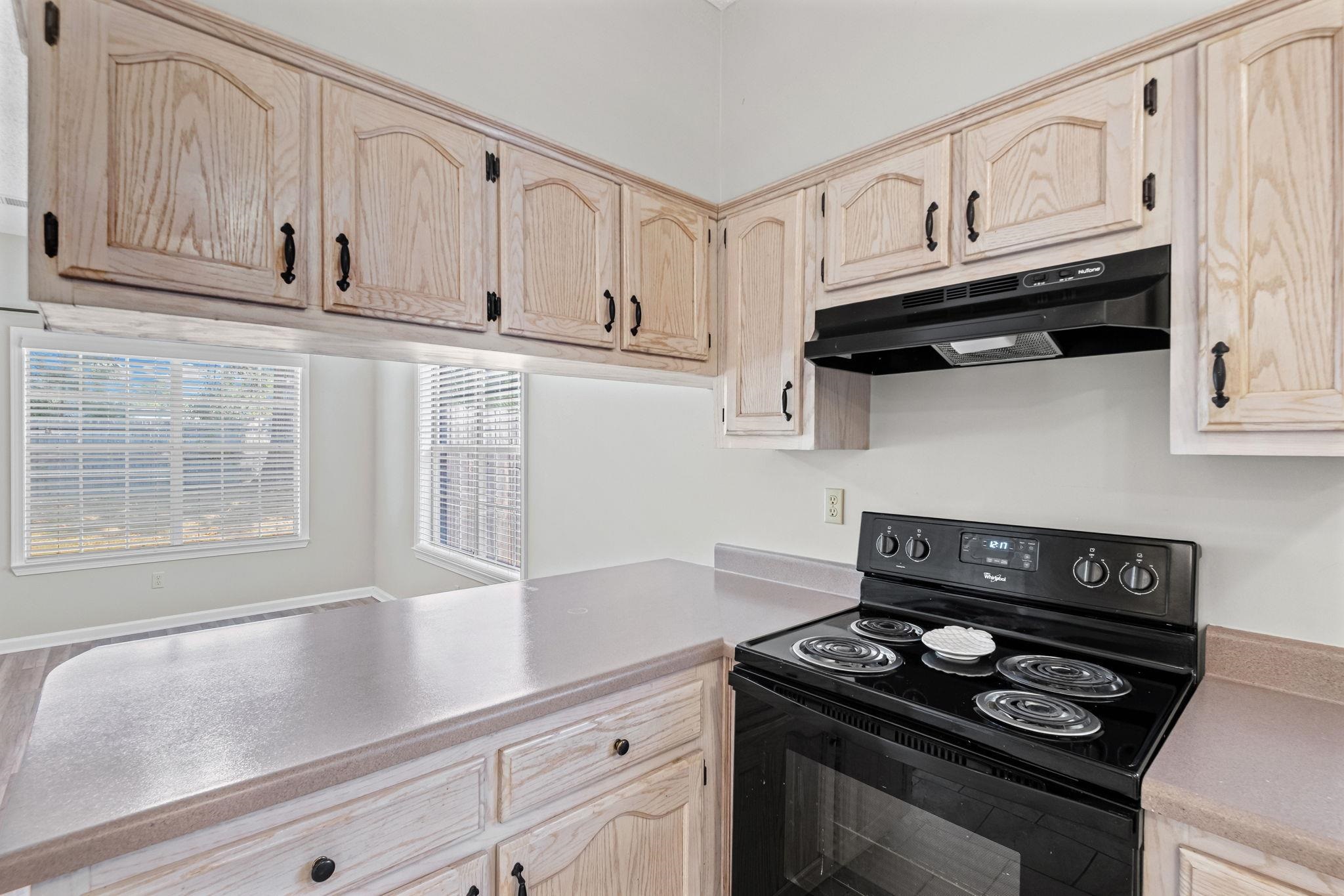 8130 Timber Knoll Ln Property Photo 11