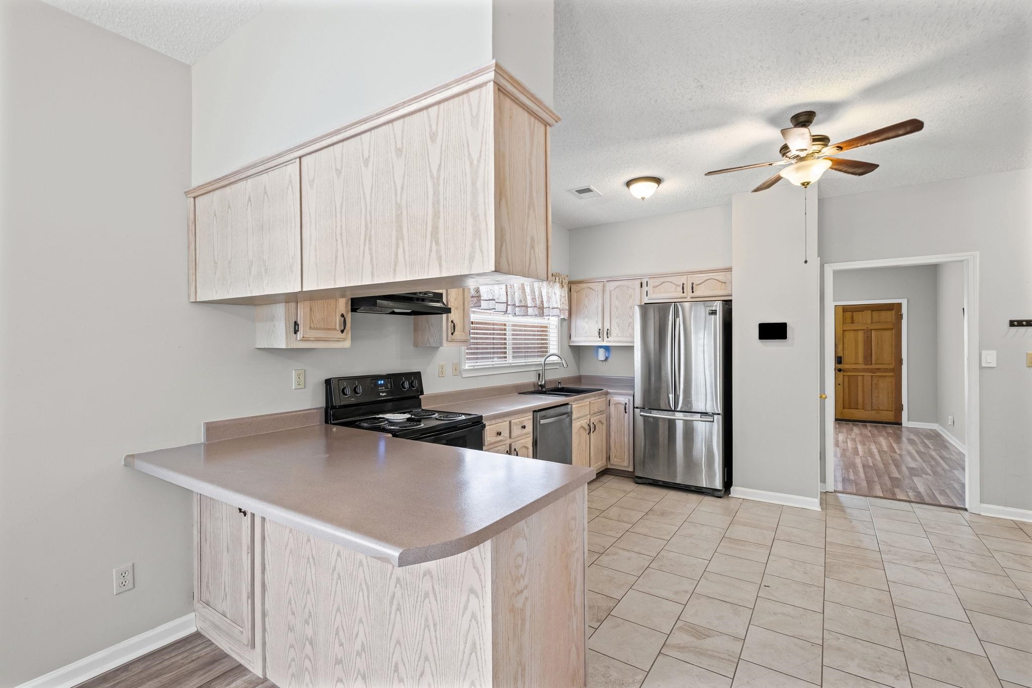8130 Timber Knoll Ln Property Photo 12