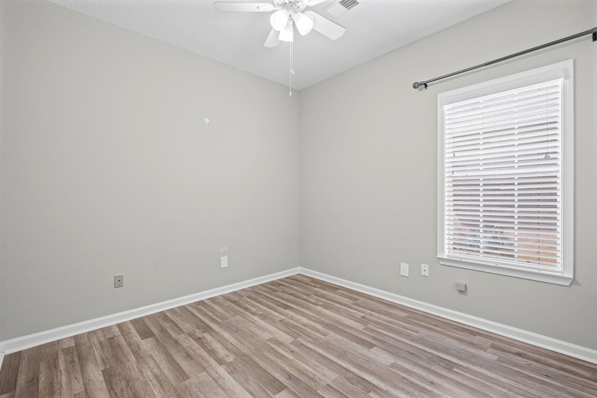 8130 Timber Knoll Ln Property Photo 16