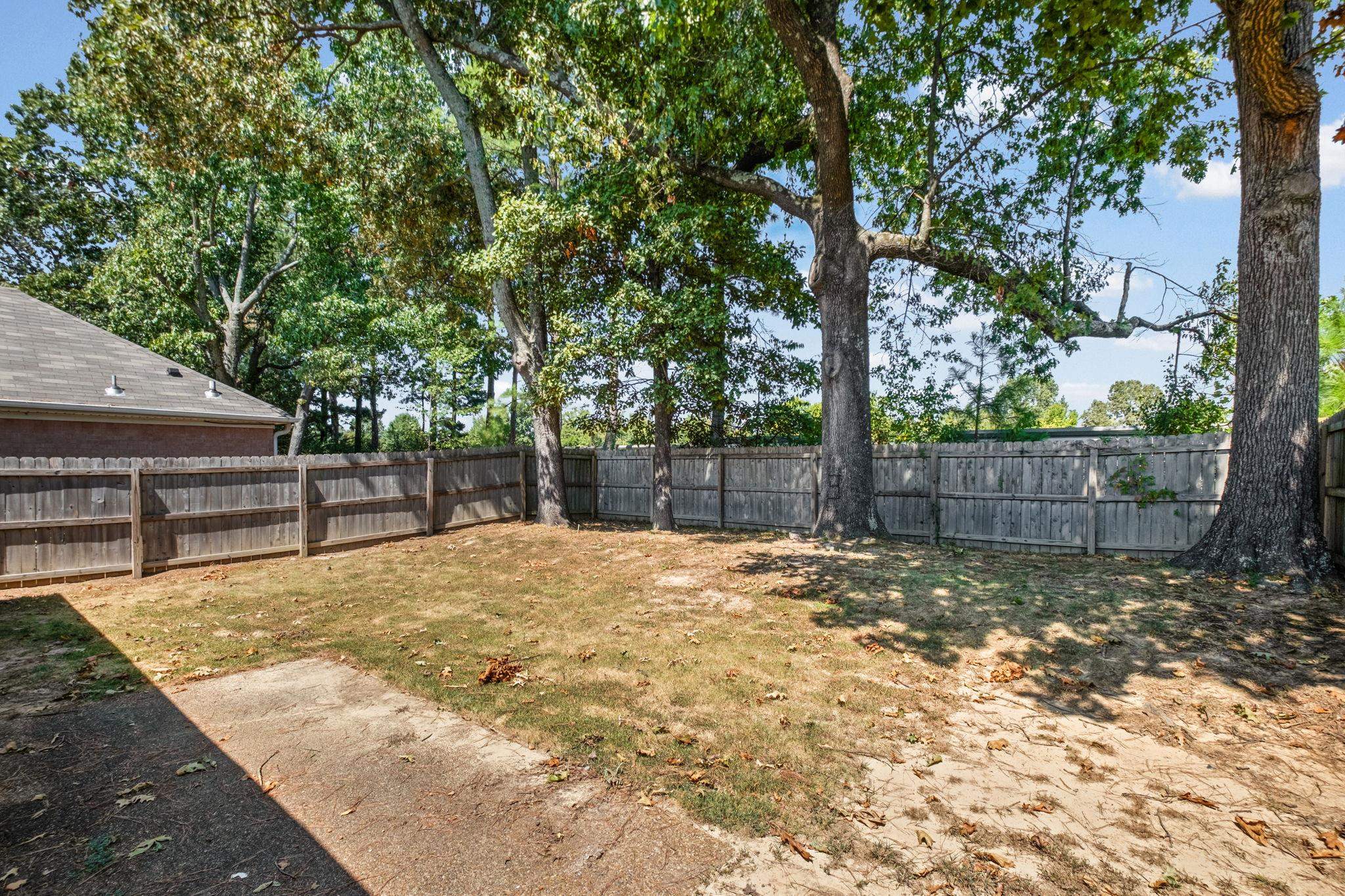 8130 Timber Knoll Ln Property Photo 25
