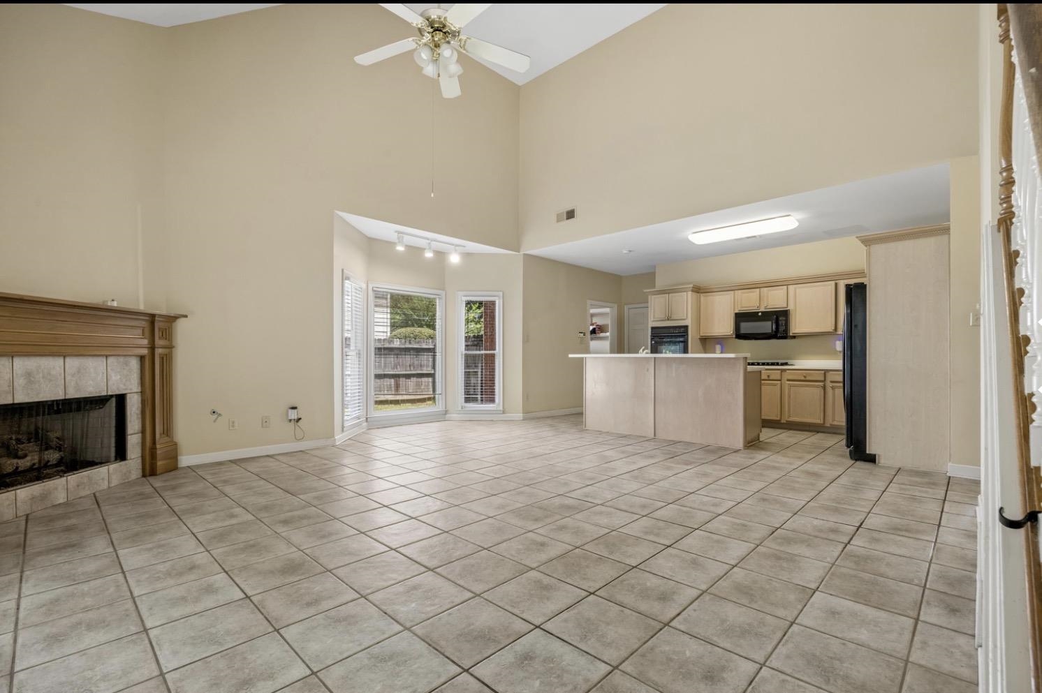 2033 W Houston Way Property Photo 12