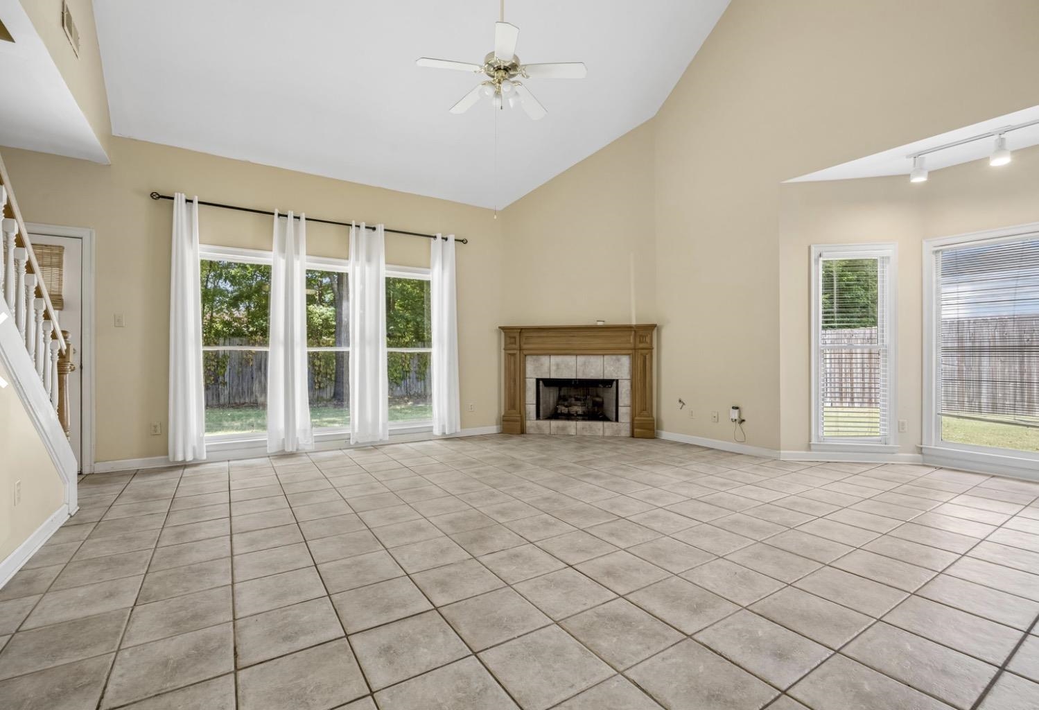 2033 W Houston Way Property Photo 13