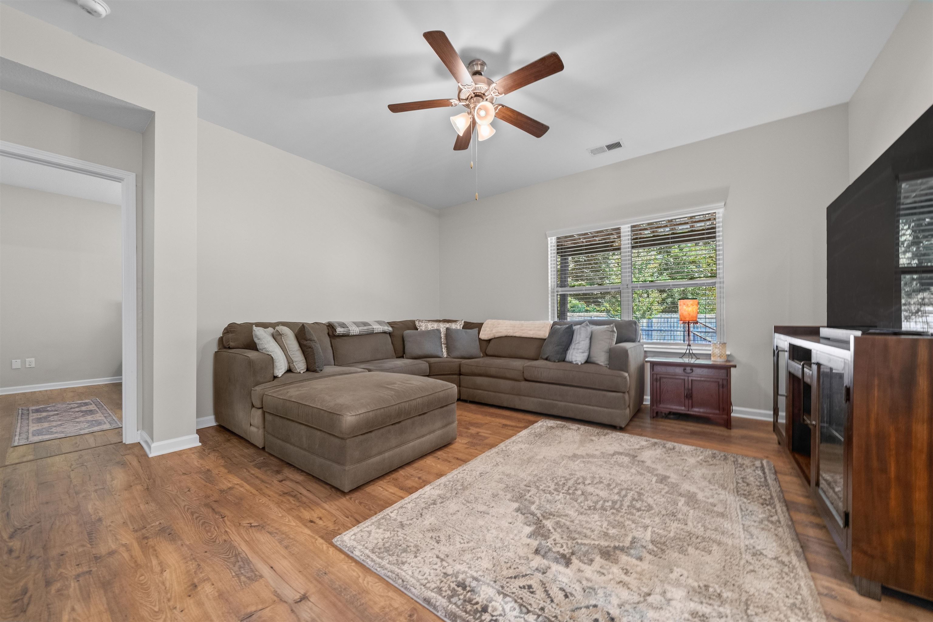 192 Vivian Way Property Photo 12