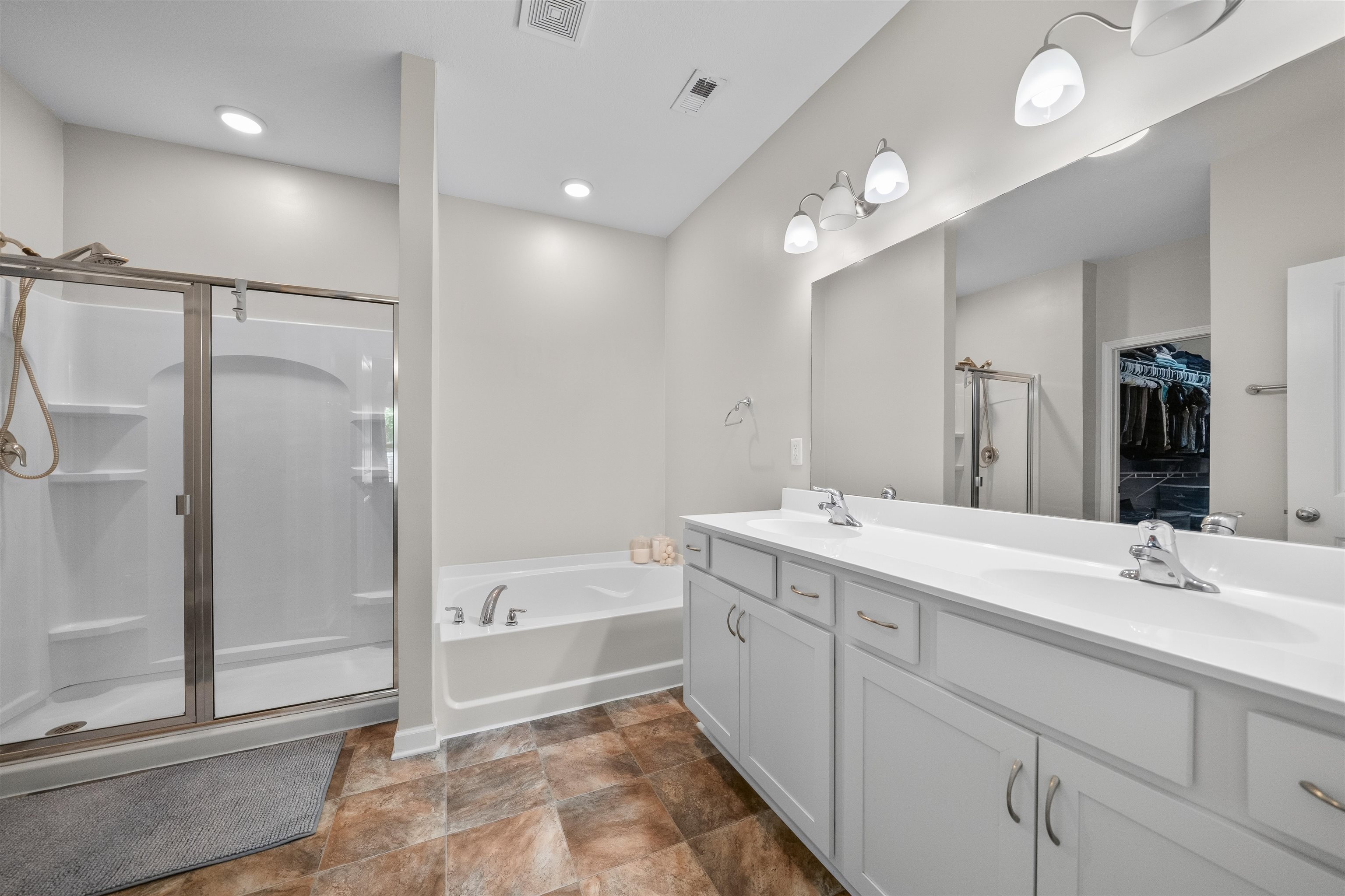 192 Vivian Way Property Photo 18