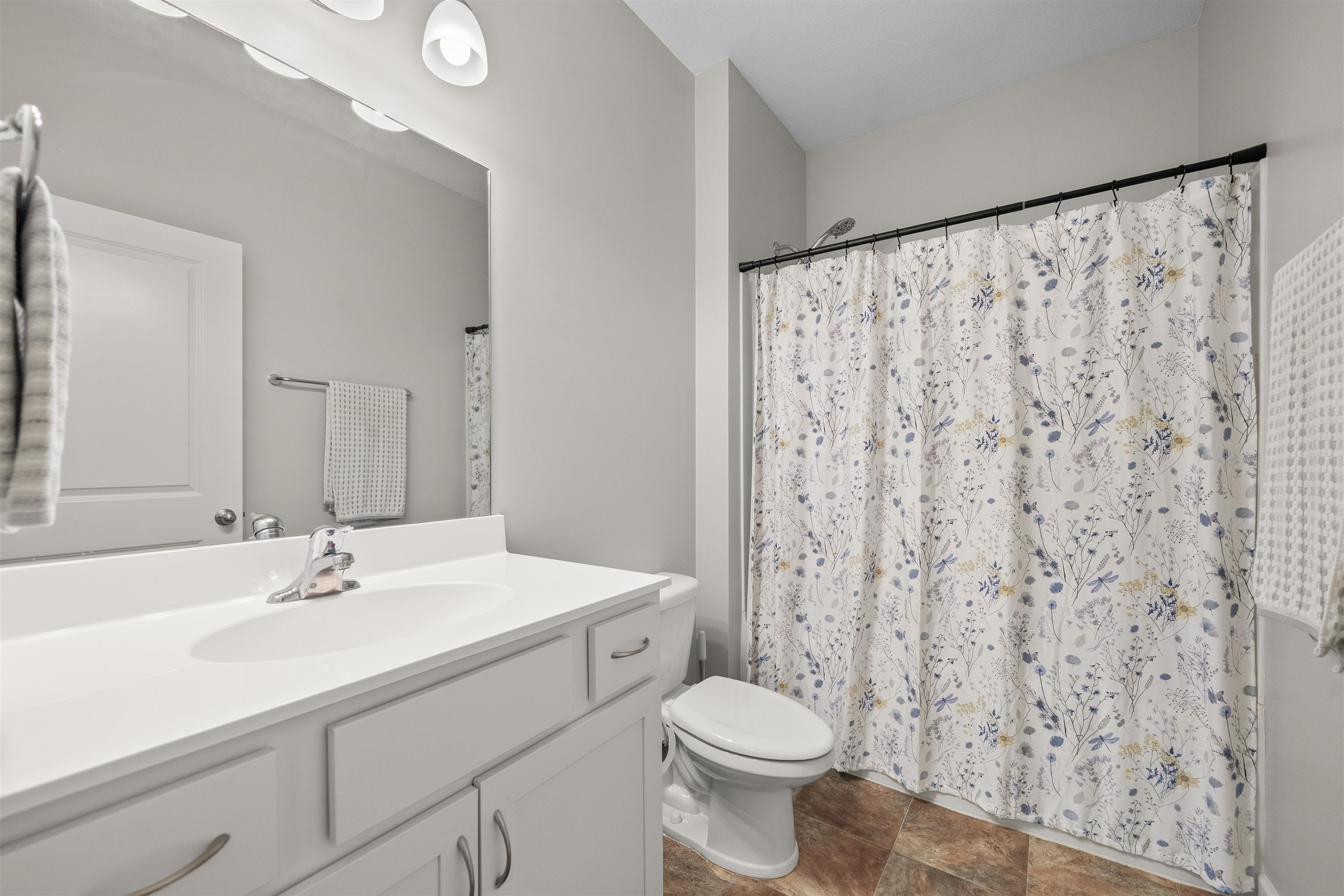 192 Vivian Way Property Photo 22