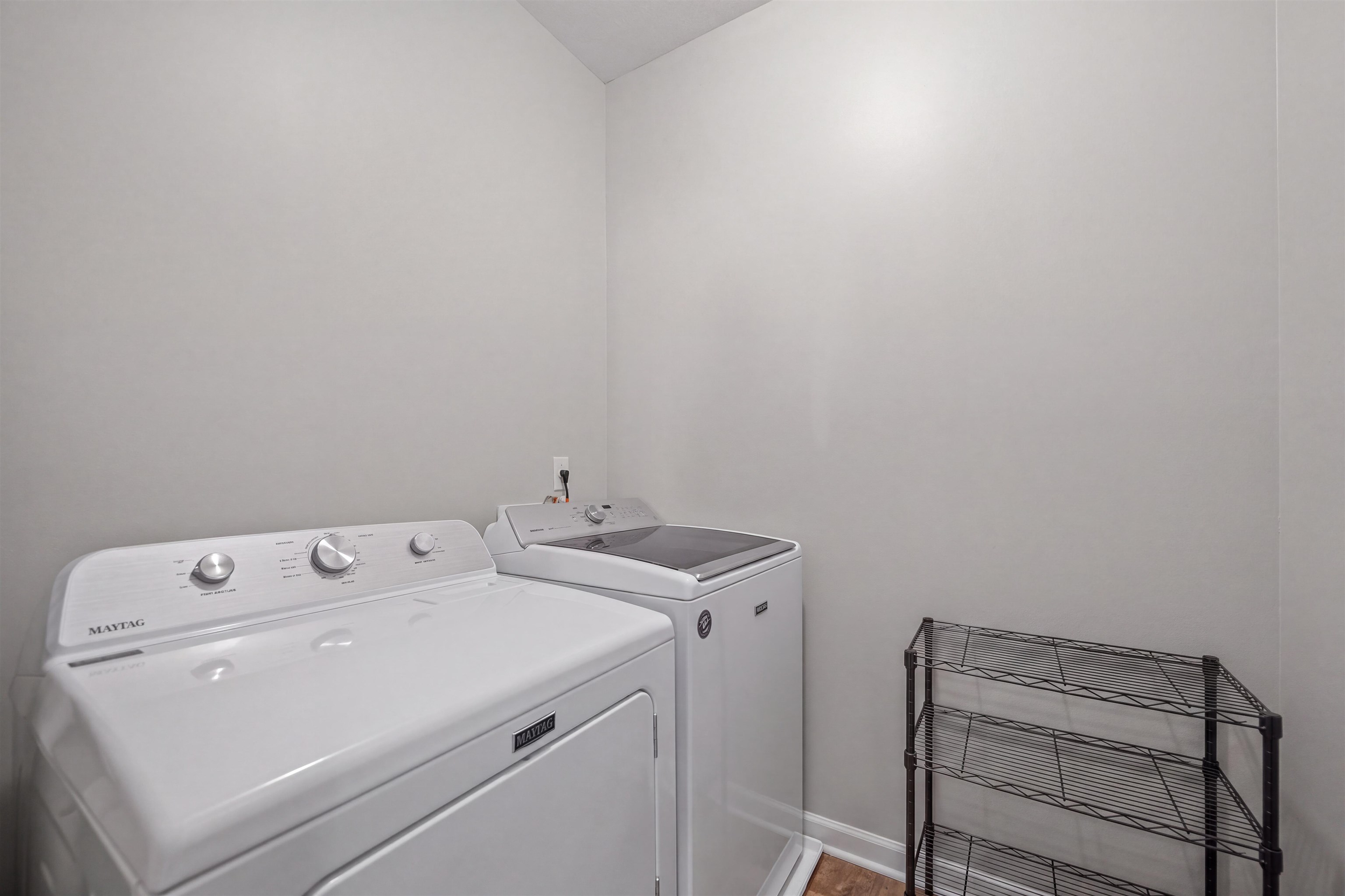 192 Vivian Way Property Photo 24
