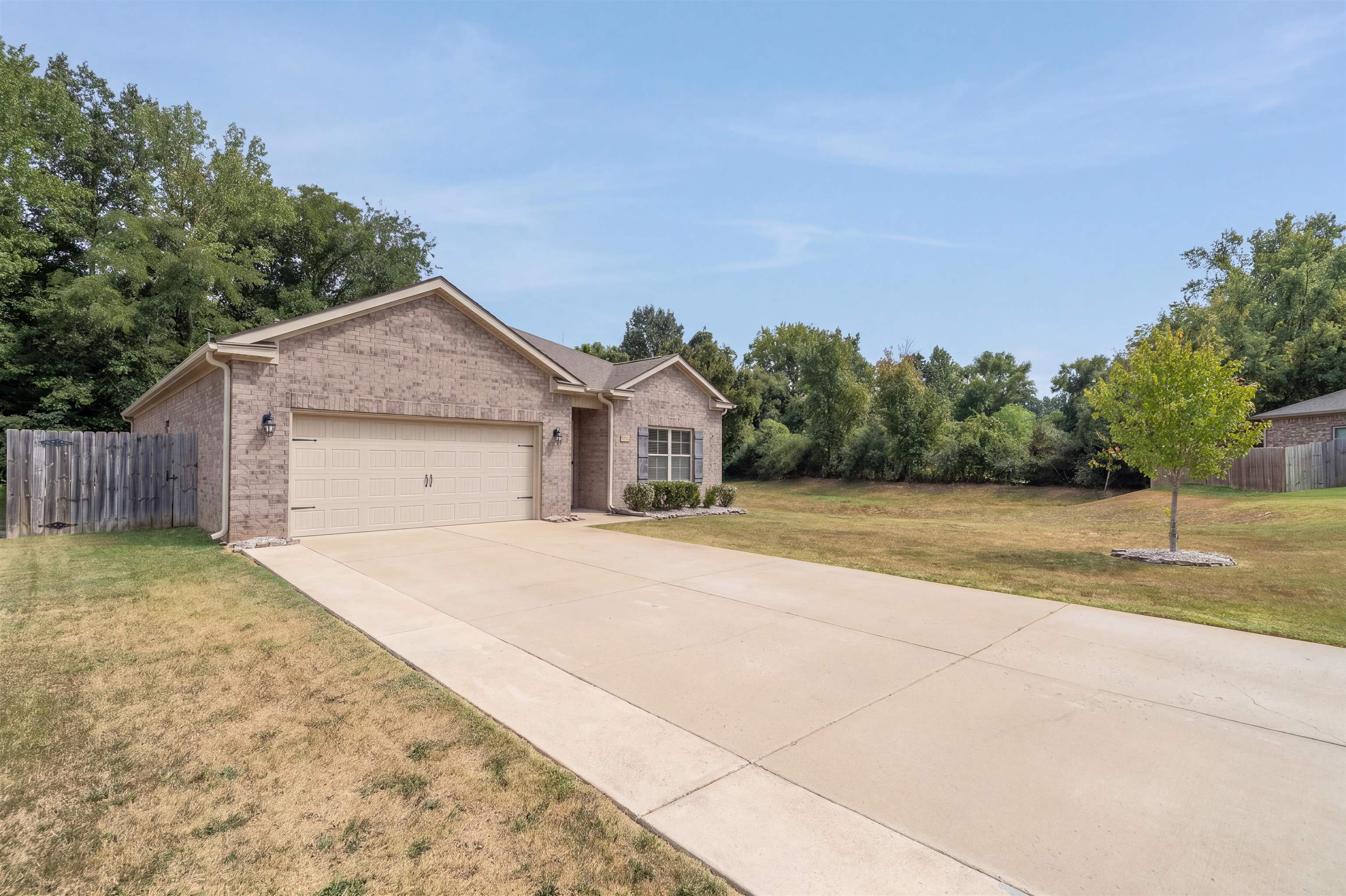 192 Vivian Way Property Photo 34