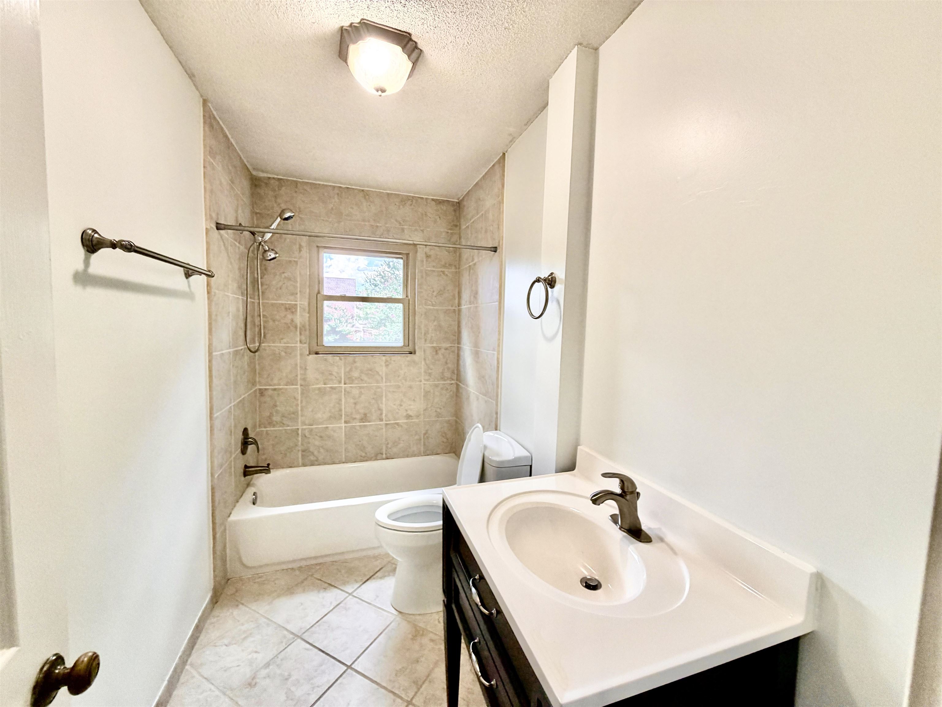 1466 Fox Trace Dr Property Photo 21