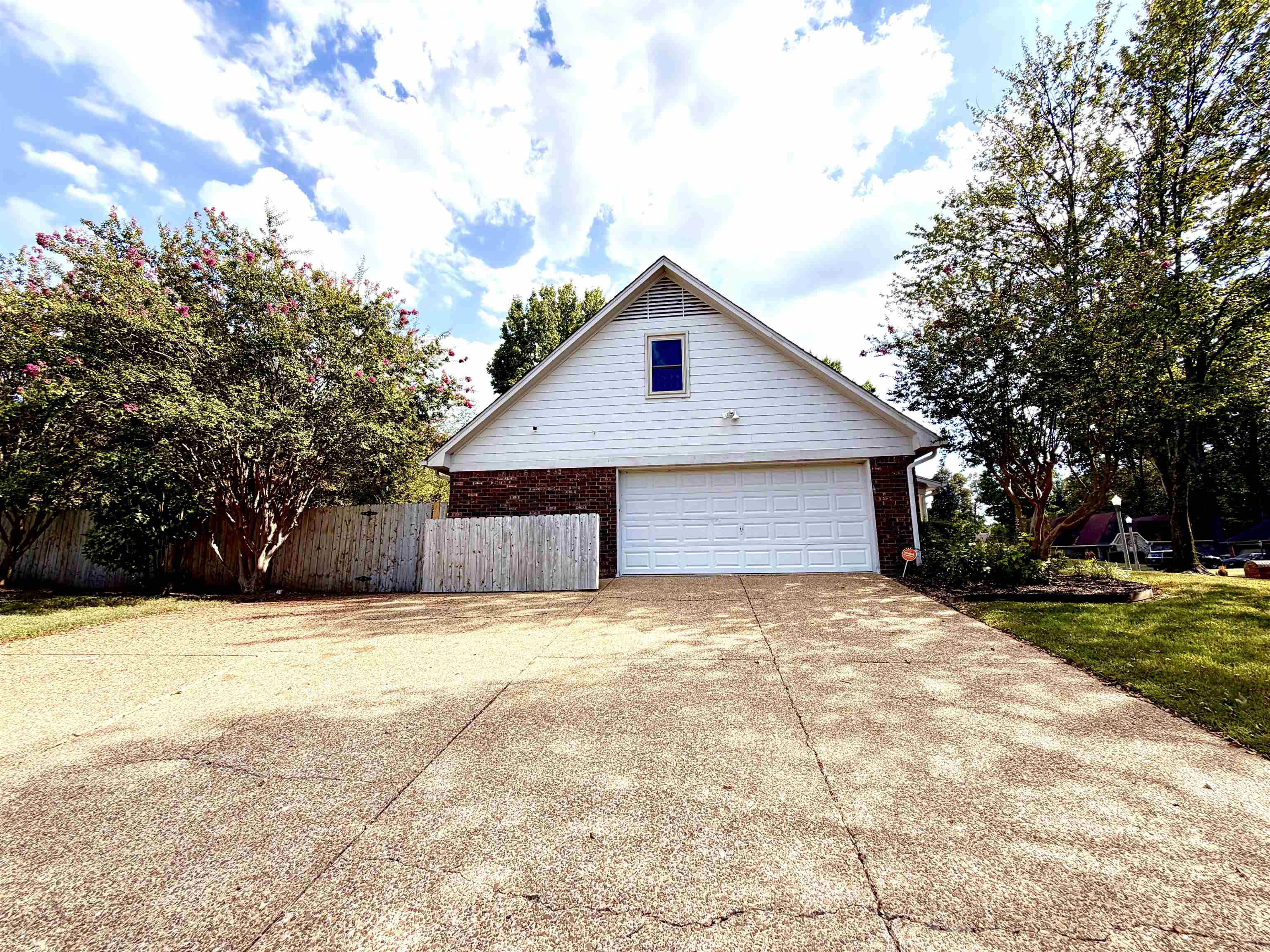 1466 Fox Trace Dr Property Photo 25