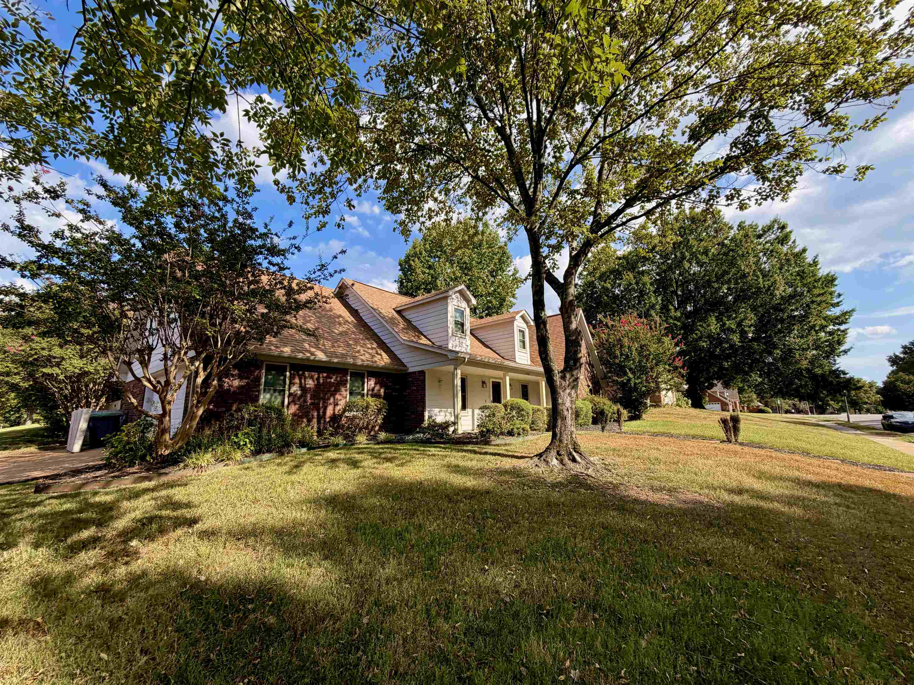 1466 Fox Trace Dr Property Photo 28