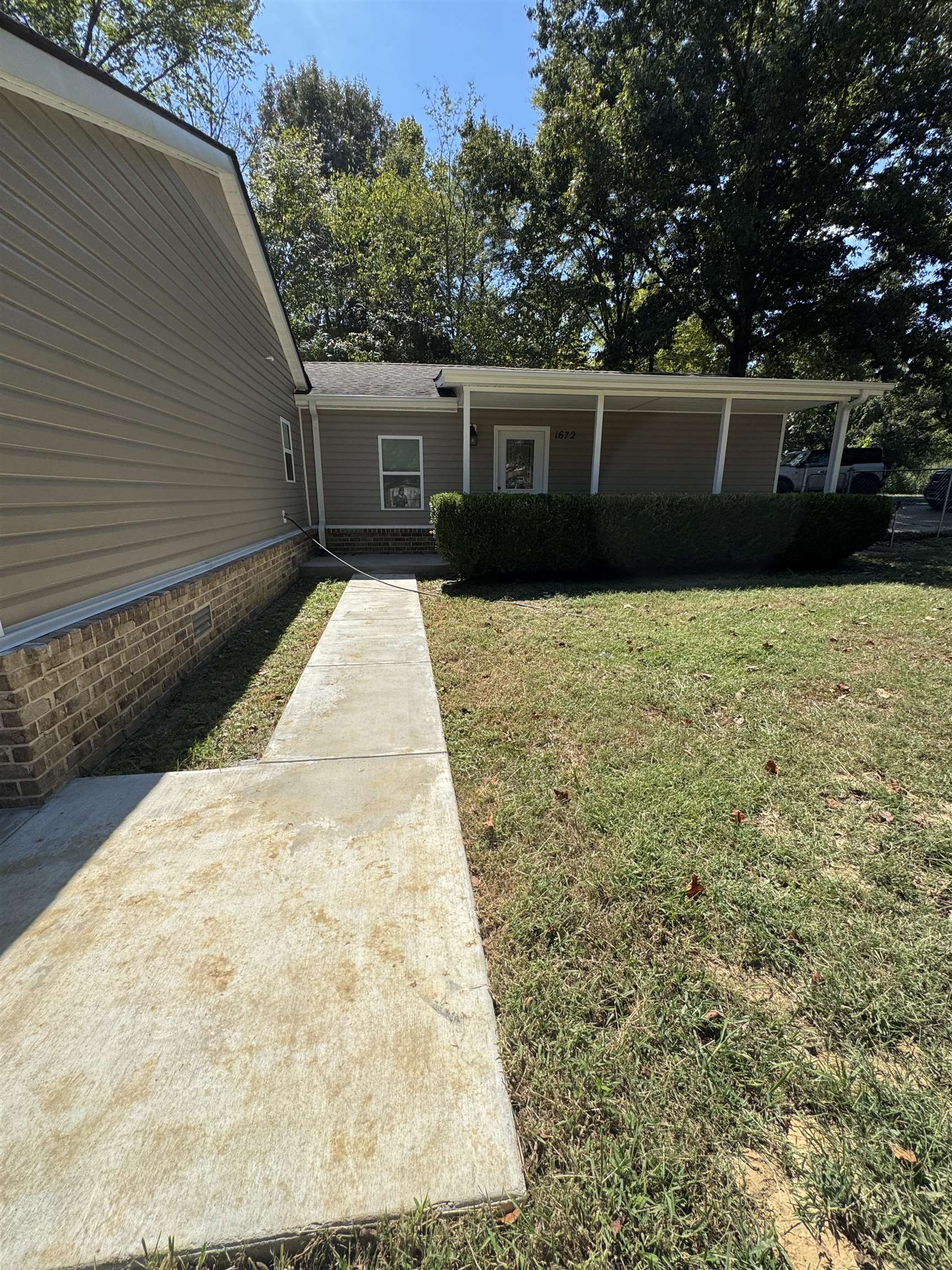1672 Sadler School Rd Property Photo 3