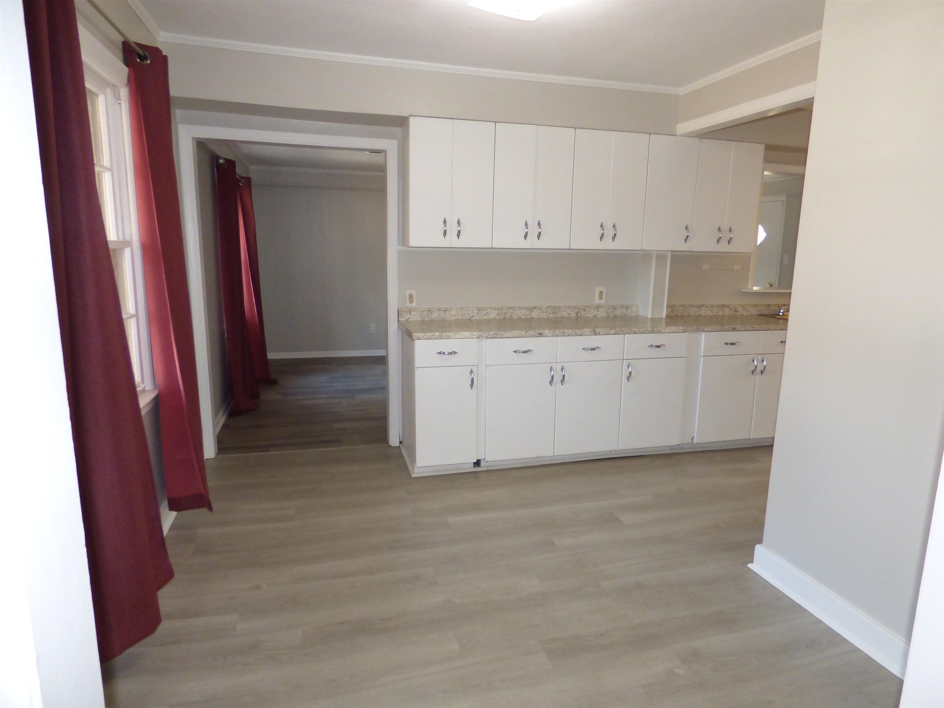 4485 Boyce Dr Property Photo 3