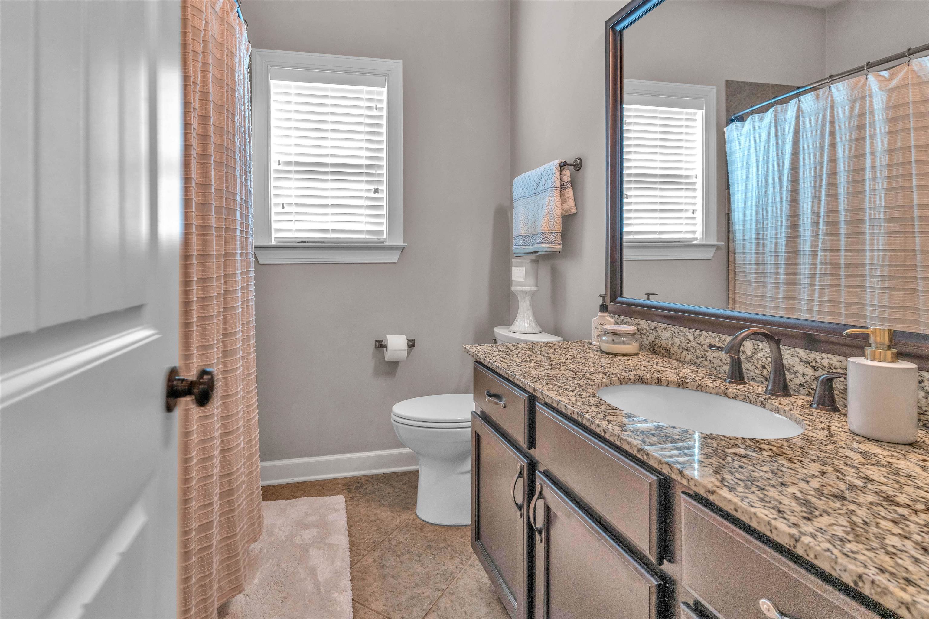 7118 Hill Farm Dr Property Photo 5