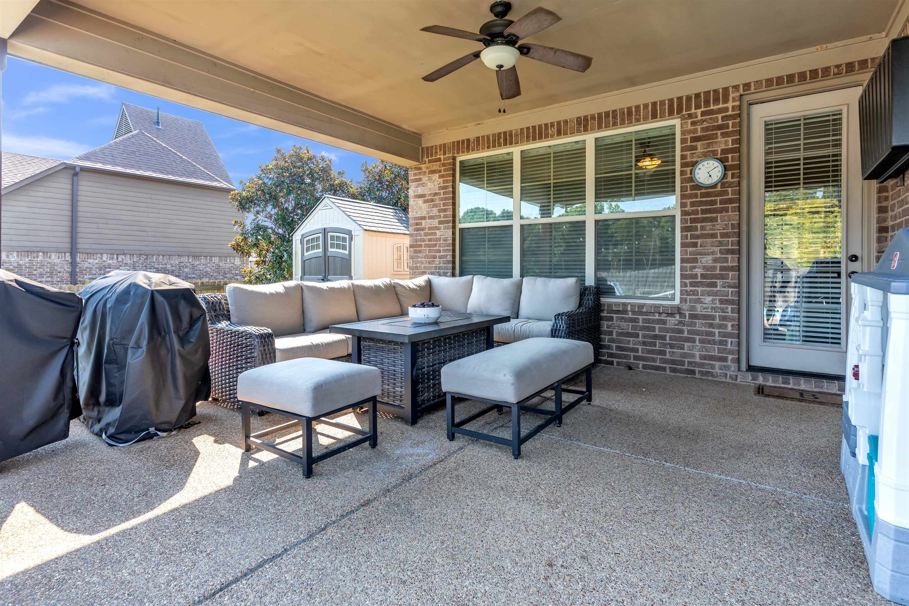 7118 Hill Farm Dr Property Photo 14