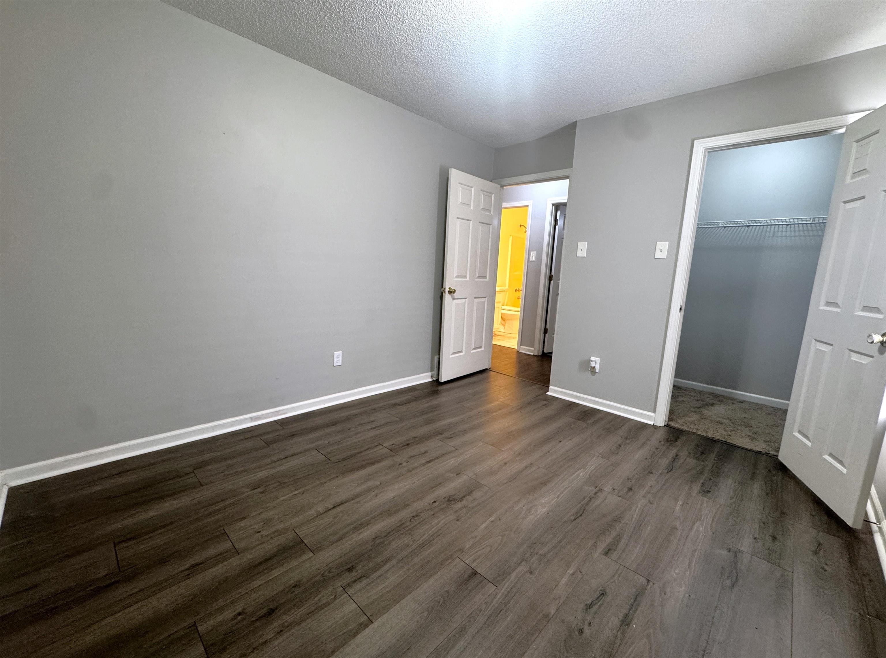 2806 Maryland Cir E Property Photo 14